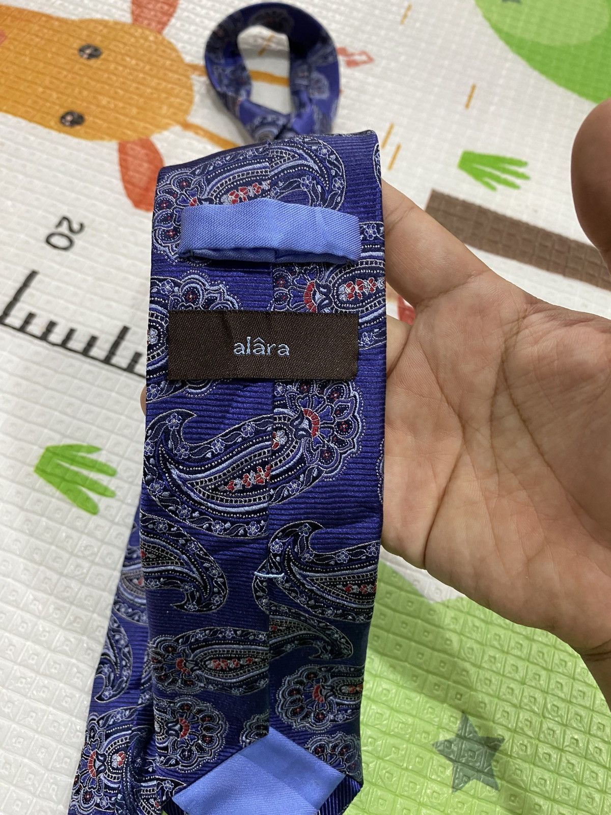 Japanese Brand Alara Paisley Pattern Wide Necktie Blue Purple Vintage Size ONE SIZE - 5 Thumbnail