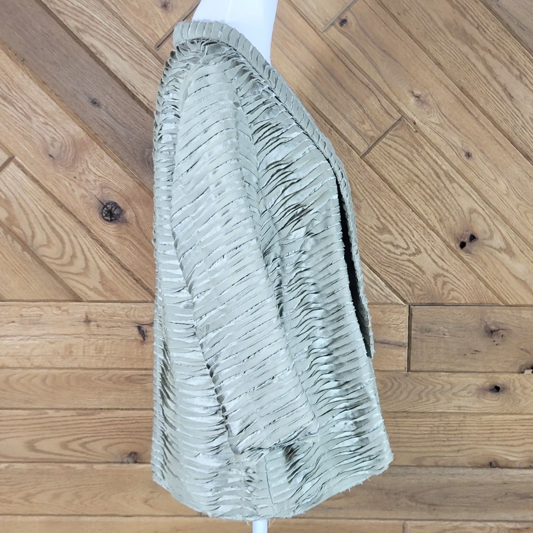 Vintage Chico's Cardigan Blazer Top Open Front Long Sleeve Women’s XS? Size 1 Silver Gray Crinkle Ruffle Knit Sweater Casual Fall Spring Summer Winter Womens Size XS / US 0-2 / IT 36-38 - 5 Thumbnail