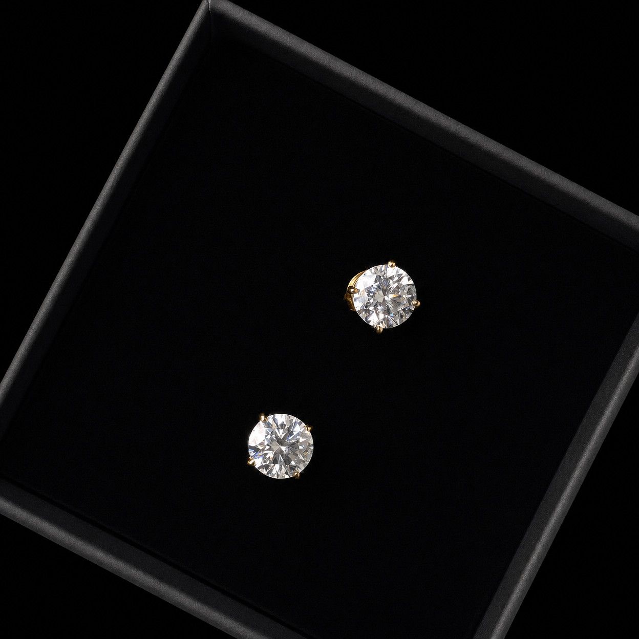 Other Classic Moissanite Stud Earrings 18ct gold overlay Size ONE SIZE - 1 Thumbnail