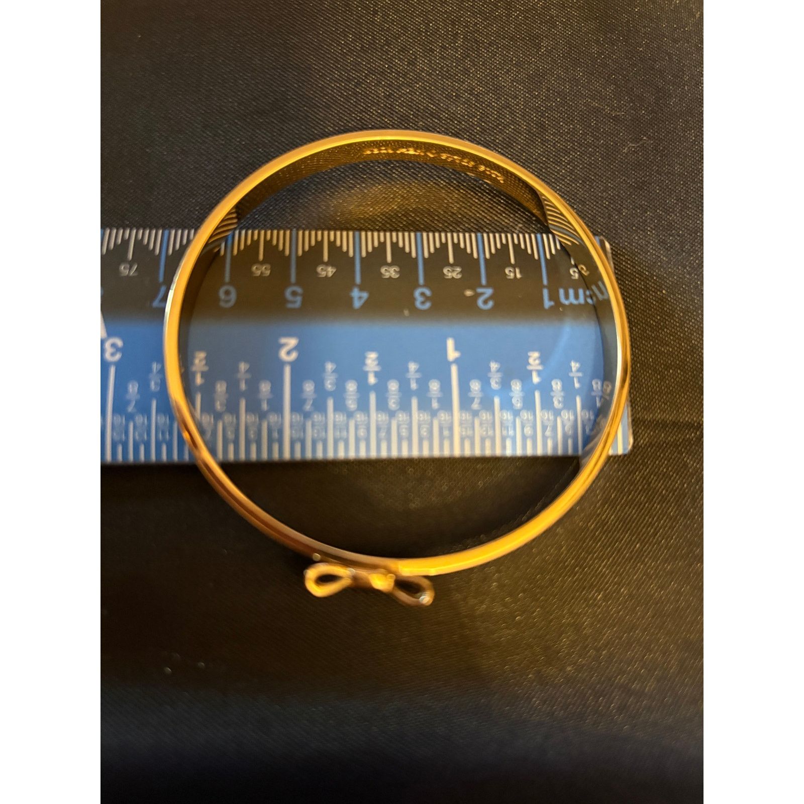 Kate Spade Kate Spade Gold Tone Bow Bangle Size 8 Size ONE SIZE - 8 Thumbnail