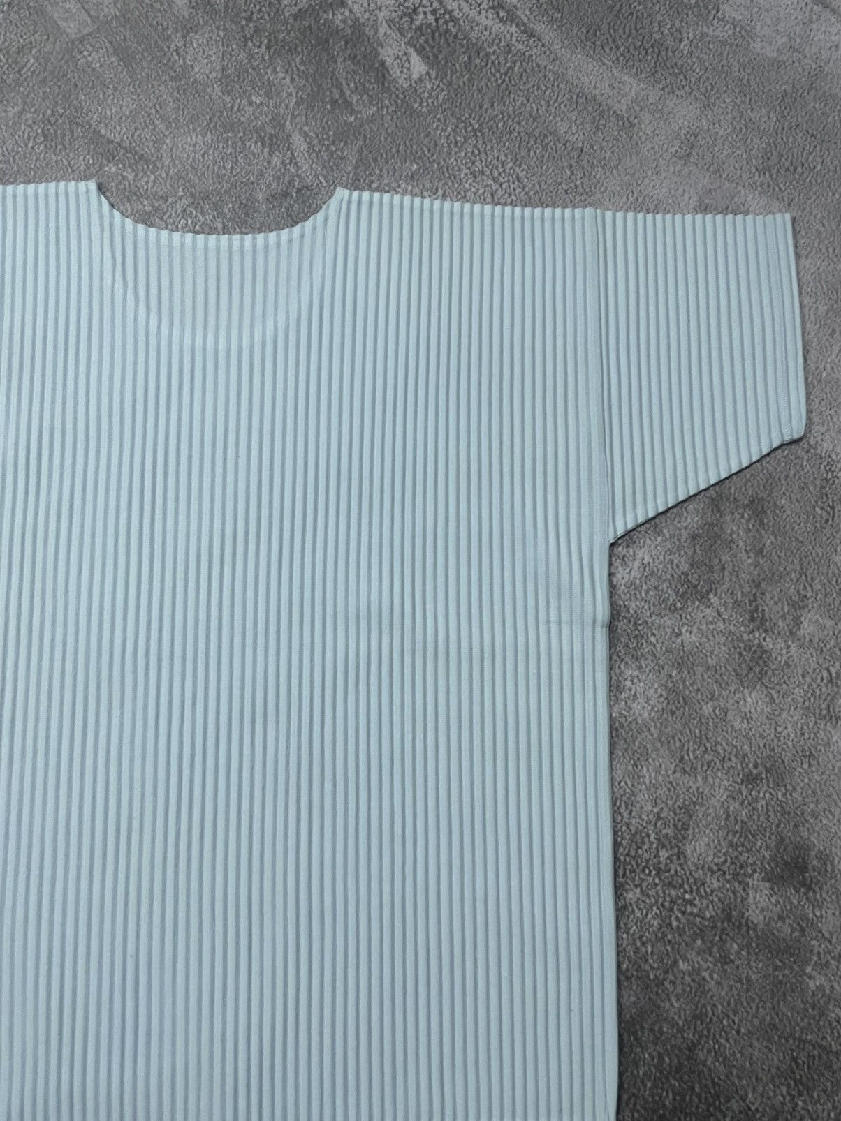 Homme Plisse Issey Miyake Homme Plissé Issey Miyake Short Sleeve Tee Light Blue Size US L / EU 52-54 / 3 - 5 Thumbnail