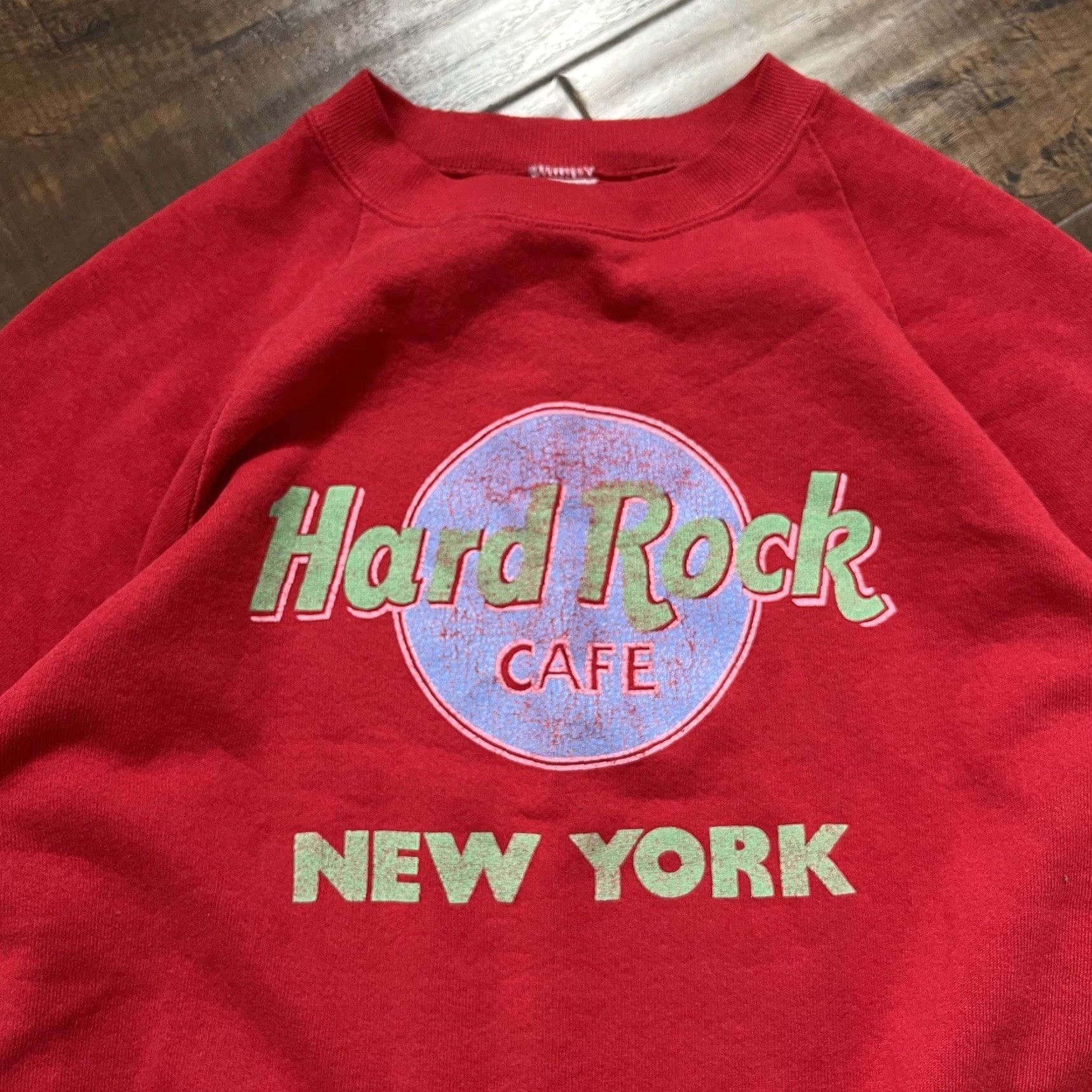 Hard Rock Cafe VINTAGE Hard Rock Cafe Sweatshirt Pullover Red Mens L 90s NY Embroidered Logo Crewneck Size US L / EU 52-54 / 3 - 2 Thumbnail
