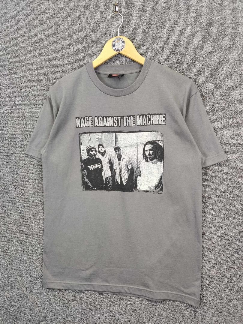 Band Tees Vintage Rage Against The Machine Band Tee Tshirt Size US M / EU 48-50 / 2 - 2 Thumbnail