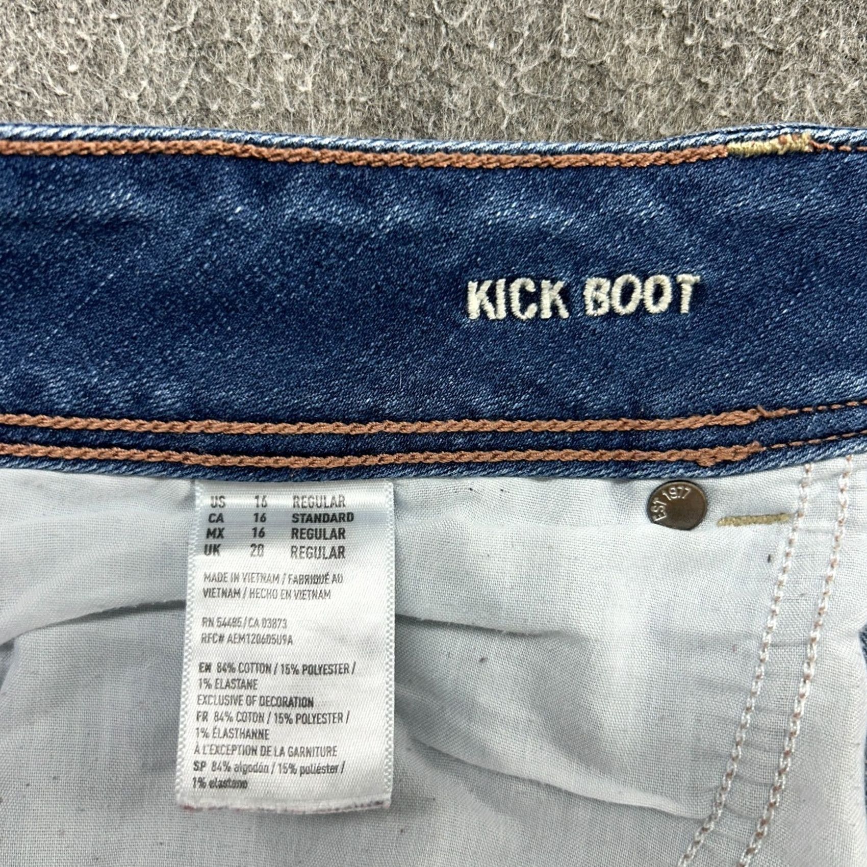 American Eagle Outfitters American Eagle Outfitters Jeans Womens 16 Blue Bootcut Distressed Stretch Regular 31in Inseam Size 38" / US 16 / IT 52 - 4 Thumbnail