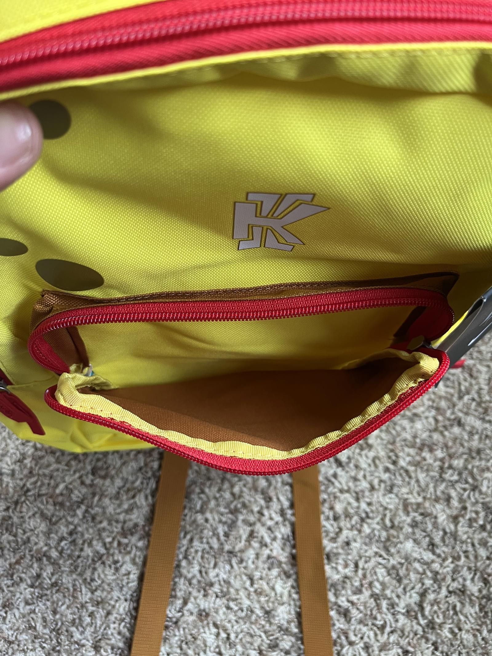 Nike Nike Kids Kyrie x Spongebob Backpack Size ONE SIZE - 6 Thumbnail