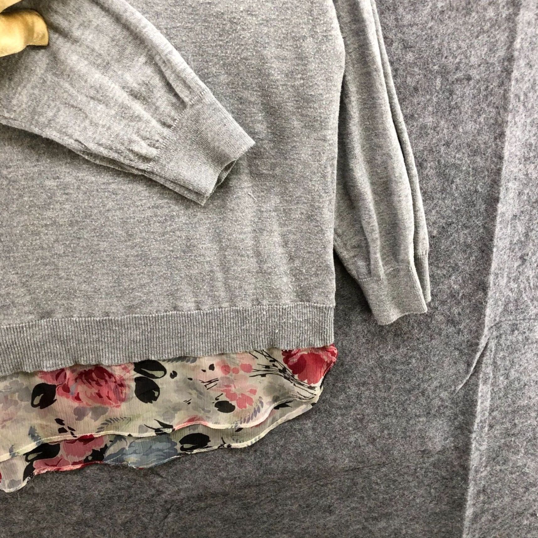 Ralph Lauren VINTAGE Lauren Ralph Lauren Sweater Womens L Gray Floral Crew Neck Long Sleeve Pullover Casual Lightweight Cotton Blend 90s Girls Size L / US 10 / IT 46 - 6 Thumbnail