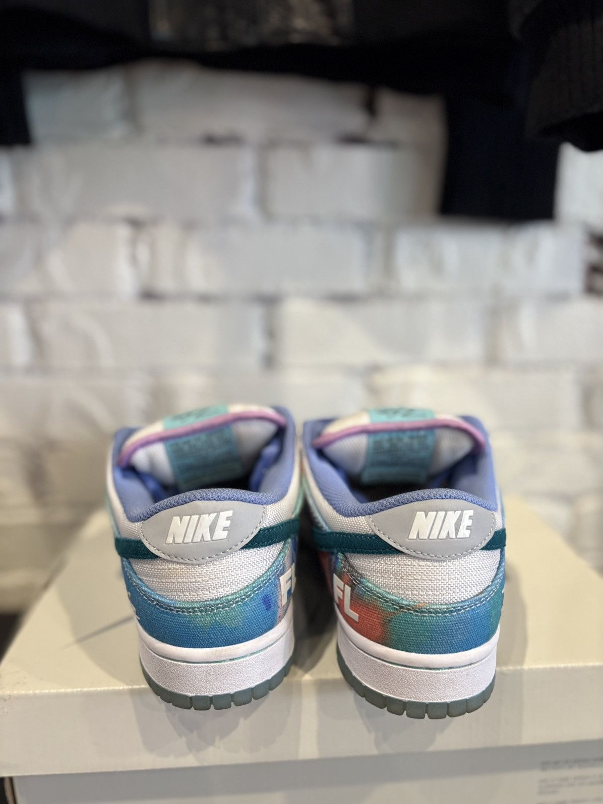 Nike SB SB Dunk Low Futura Laboratories Bleached Aqua CleanOG Size 7 Size US 7 / EU 40 - 3 Thumbnail
