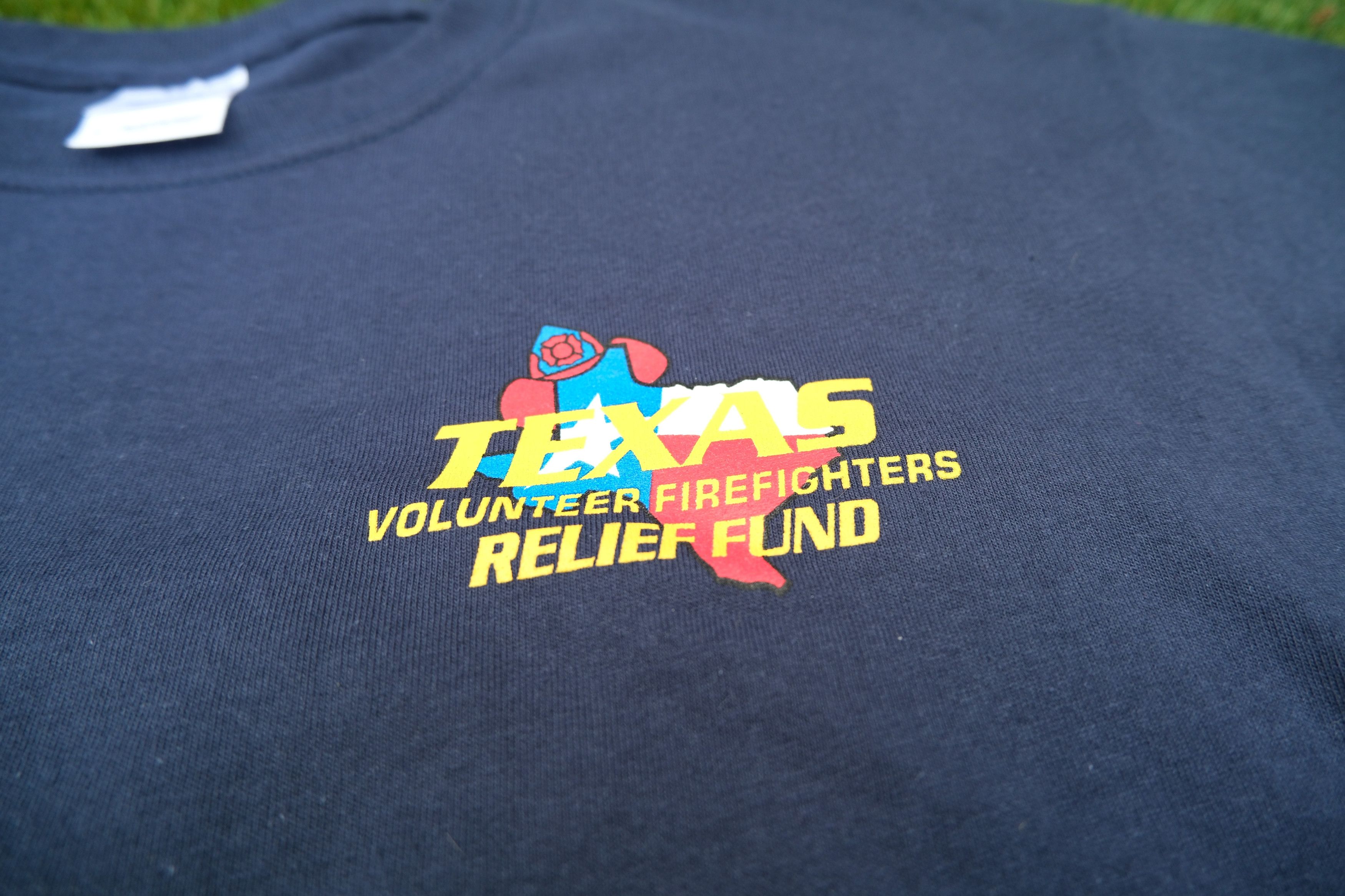 Gildan Vint. Texas Volunteer Firefighters Relief Fund Tee Size US M / EU 48-50 / 2 - 1 Thumbnail