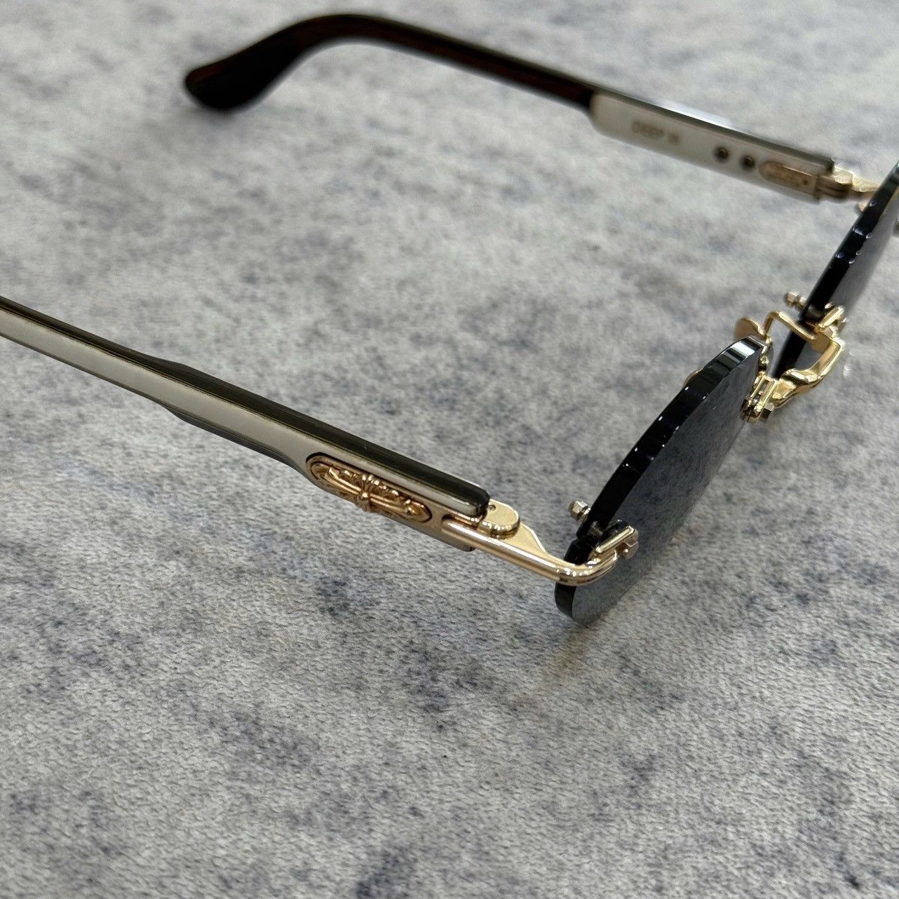 Chrome Hearts CHROME HEARTS DEEP III Gold -White Ebony Piano Varnish-Sun Size ONE SIZE - 3 Thumbnail