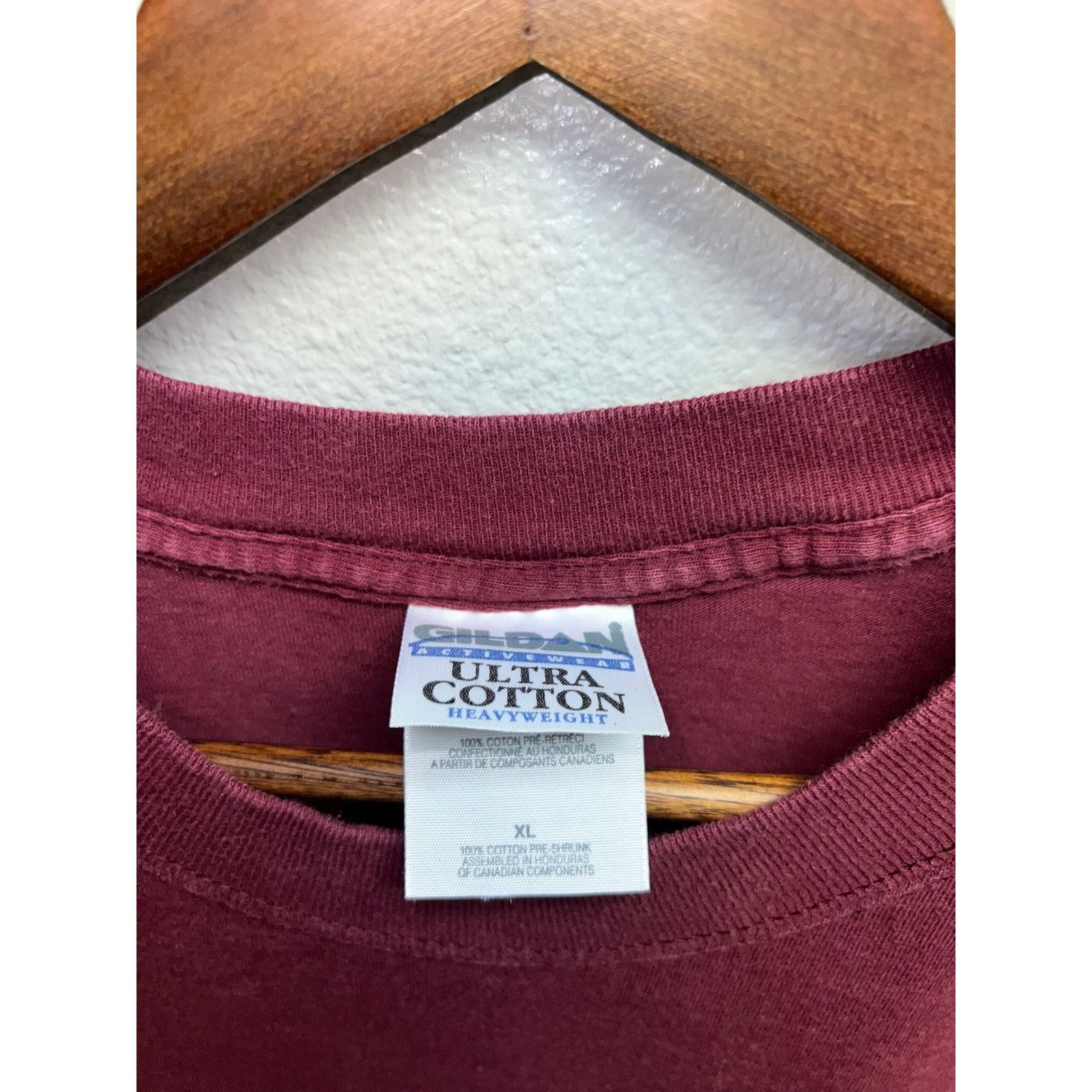 Gildan Vintage Preston University Shirt Cheyenne Wyoming Red Tee XL Size US XL / EU 56 / 4 - 4 Thumbnail
