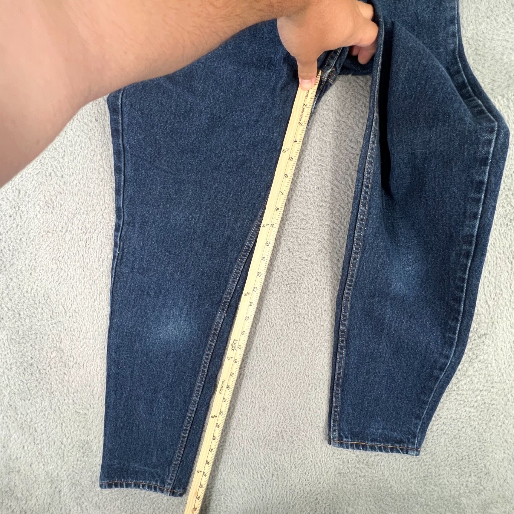 Levi's VINTAGE Levi's Women's 551 Mom Jeans Relaxed Fit Tapered Leg 1990s Blue Denim Size 6 Size 28" / US 6 / IT 42 - 5 Thumbnail