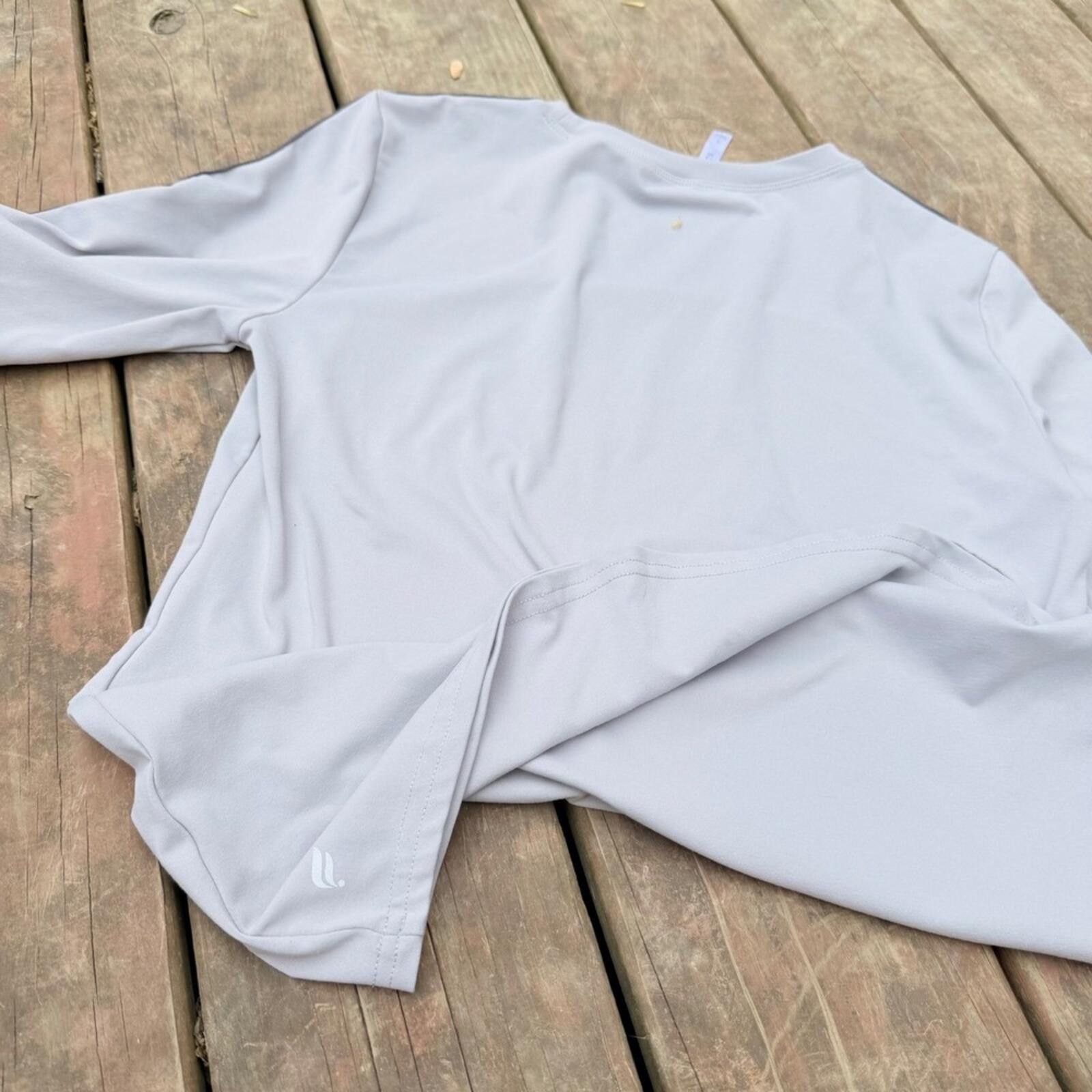 Fabletics Fabletics Womens Long Sleeve Active Top Grey Ruched Size S / US 4 / IT 40 - 5 Thumbnail