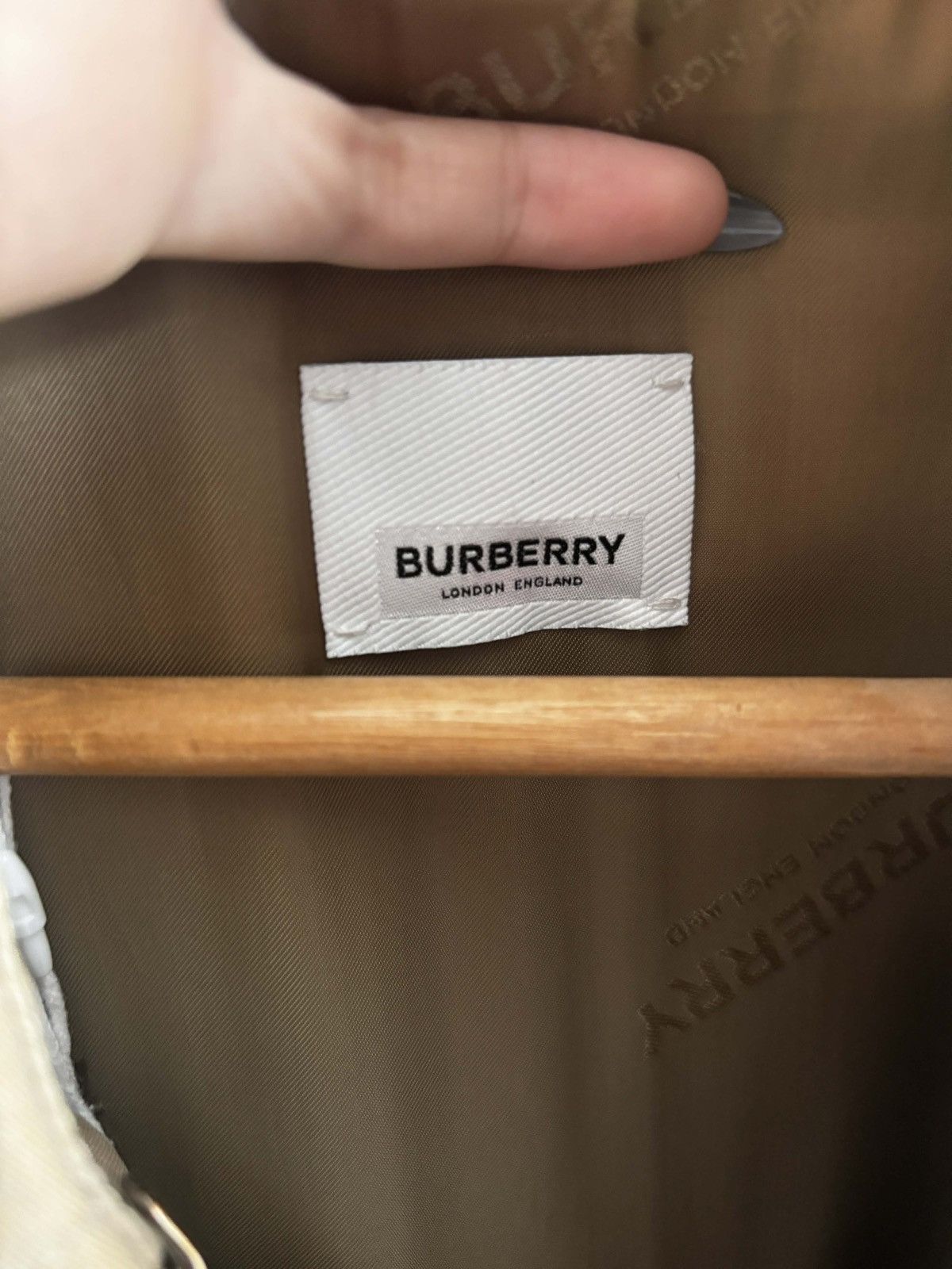 Burberry Burberry SS19 by R. Tisci horseferry garbadine trench coat Size US M / EU 48-50 / 2 - 18 Thumbnail