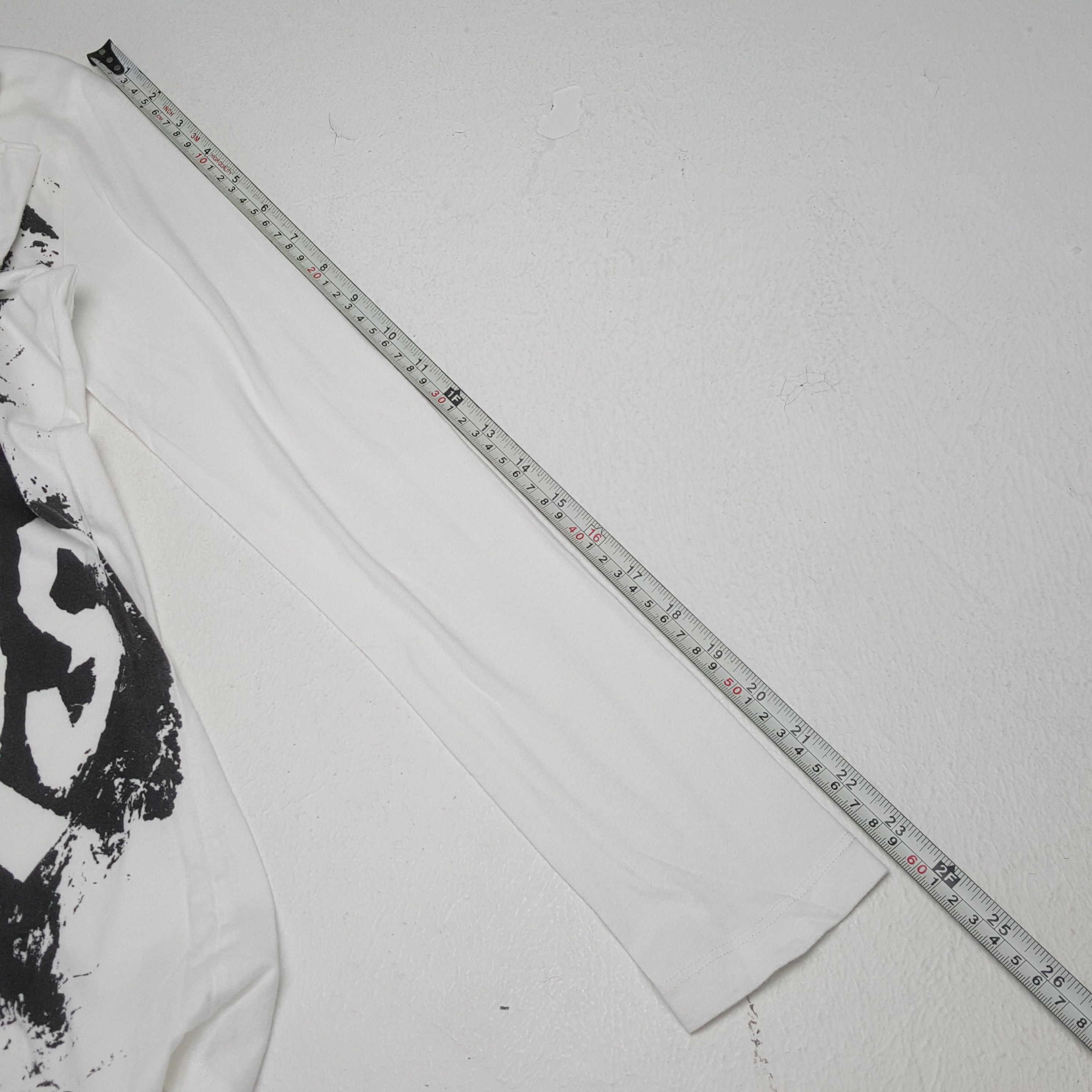Alexander McQueen × MCQ × Vintage Vintage MC QUEENS Alexander McQueen Fashion T-Shirts Size US S / EU 44-46 / 1 - 5 Thumbnail