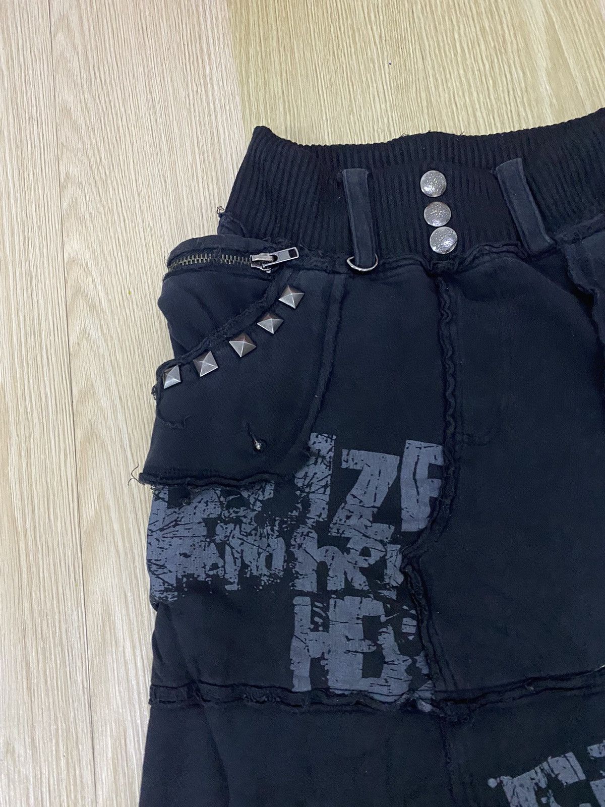 Japanese Brand Jackall punk sedtionaries skirt Size 28" / US 6 / IT 42 - 4 Thumbnail