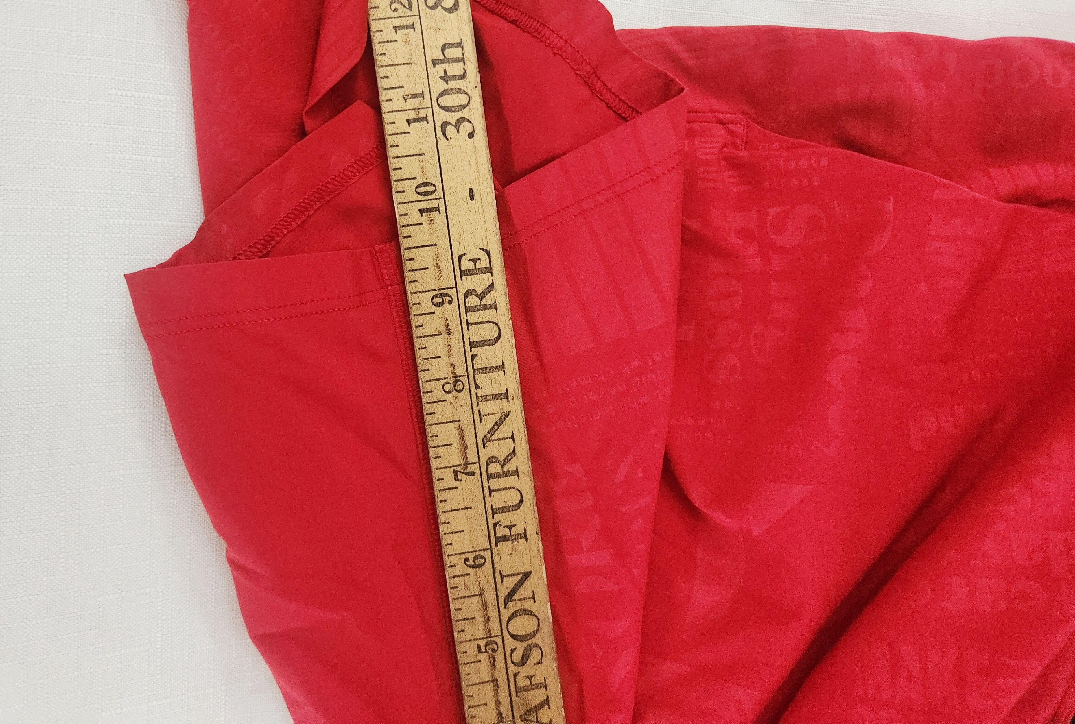Lululemon Lululemon T.H.E. Short 9" Manifest Dark Red Shorts Medium Size US 32 / EU 48 - 13 Thumbnail