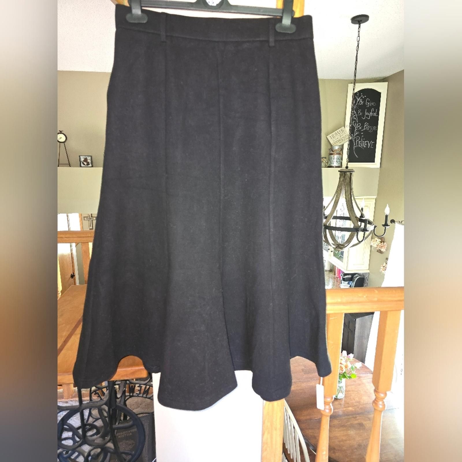 Designer OGL Black FuzzLuxe High Waisted Umbrella Hem Midi Skirt Size 36" / US 14 / IT 50 - 1 Thumbnail