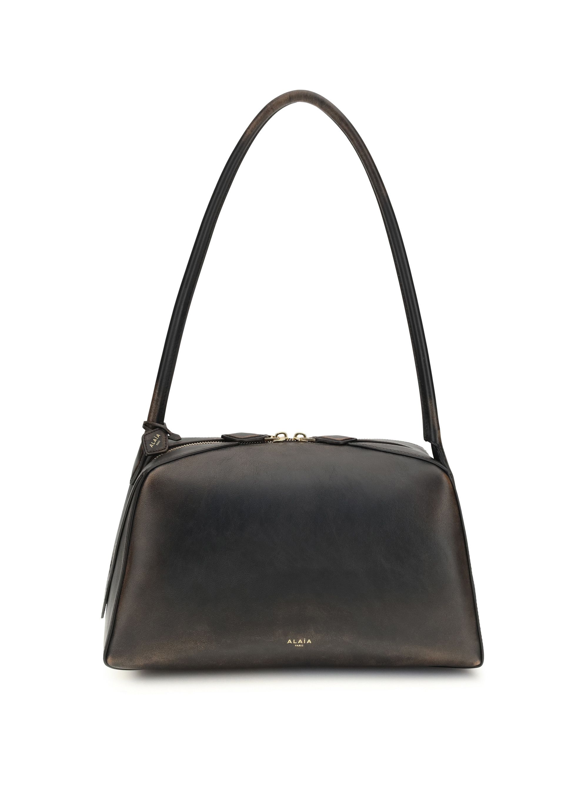 Alaia Le Bouledogue Shoulder Bag in aged leather Size ONE SIZE - 1 Thumbnail