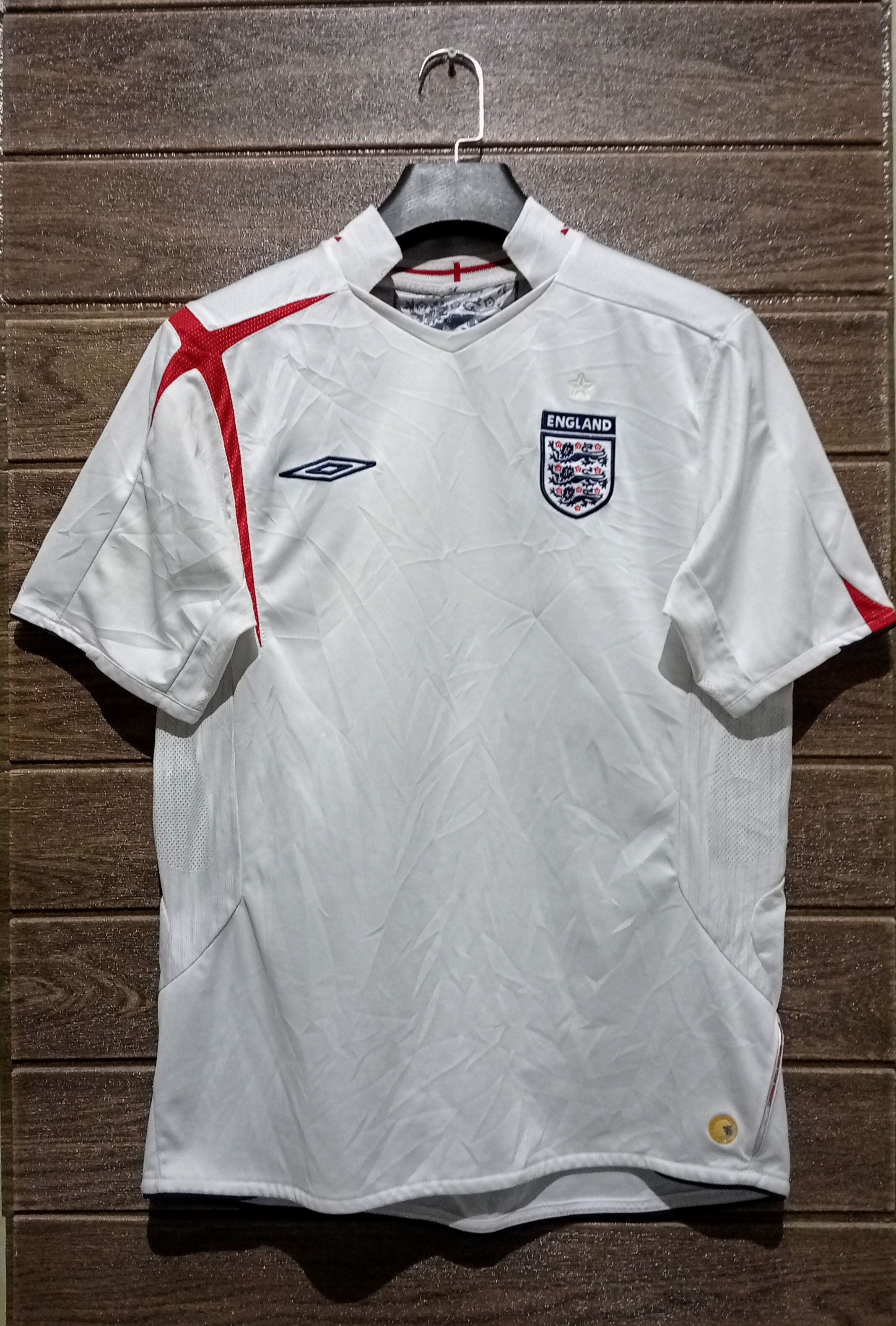 Umbro Vintage Umbro England 2005-2007 Home Jersey Size US L / EU 52-54 / 3 - 1 Thumbnail