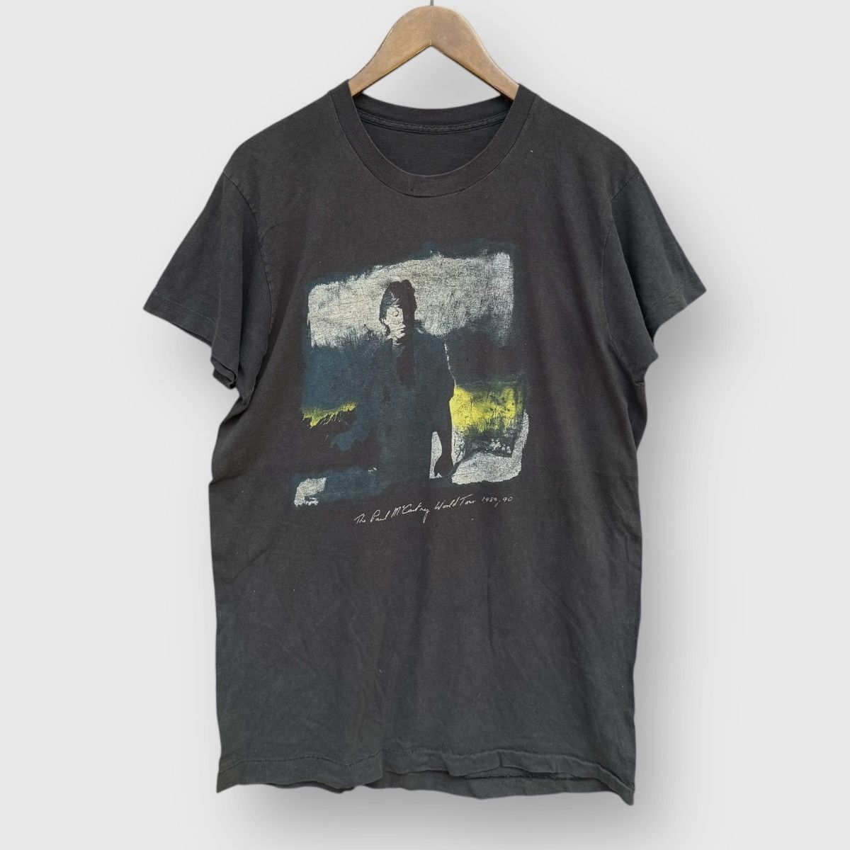 Band Tees Paul McCartney World Tour 89/90’s T-shirt Vintage Size US XL / EU 56 / 4 - 1 Thumbnail