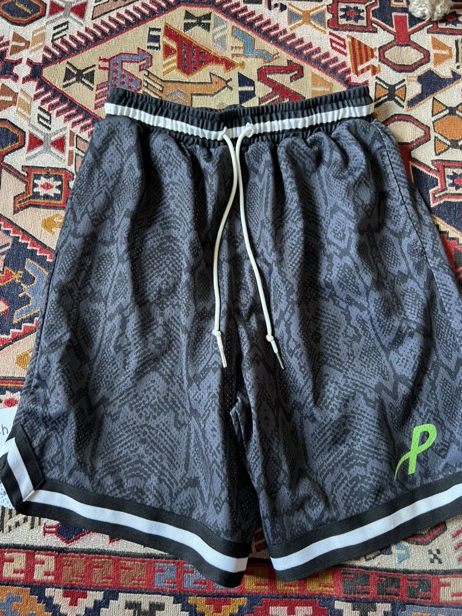 Psychworld Psychworld Black Snakeskin Shorts Size US 34 / EU 50 - 1 Thumbnail