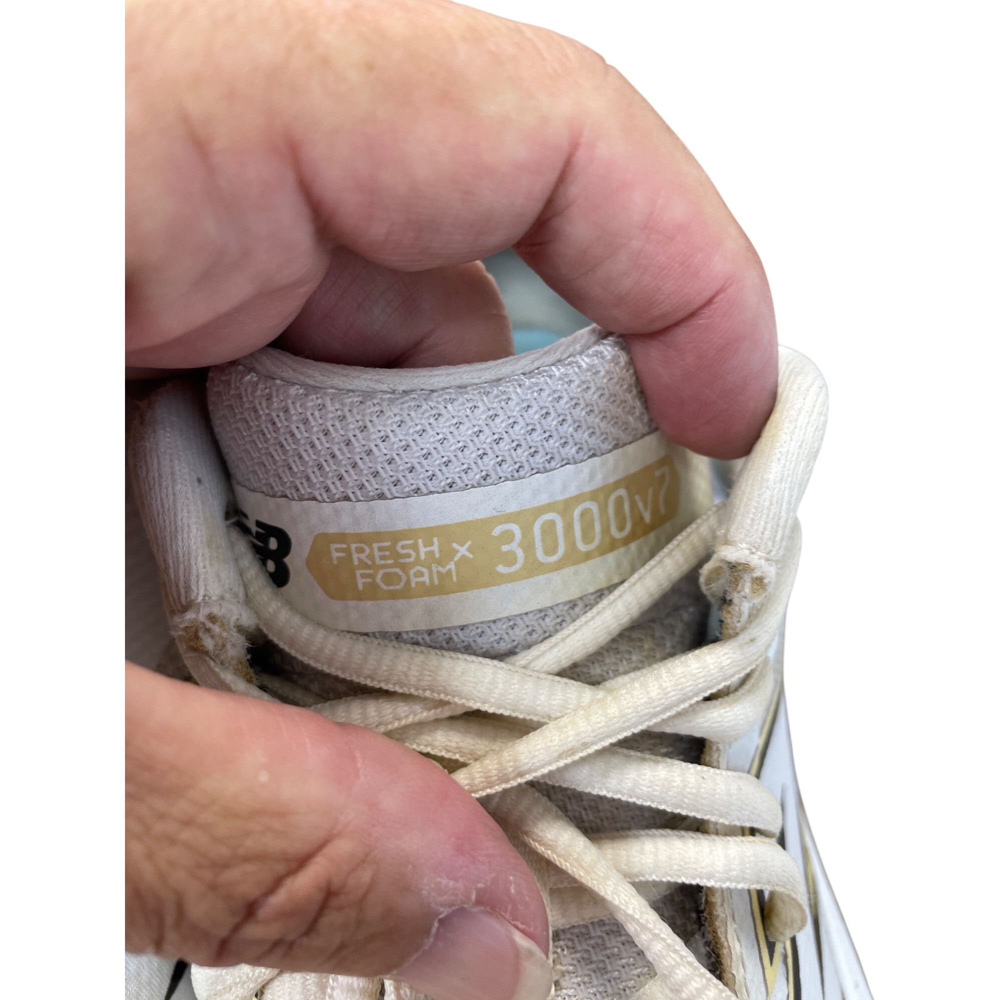 New Balance New Balance Fresh foam 3000V7 mens running sneakers size 8.5 Size US 8.5 / EU 41-42 - 20 Thumbnail
