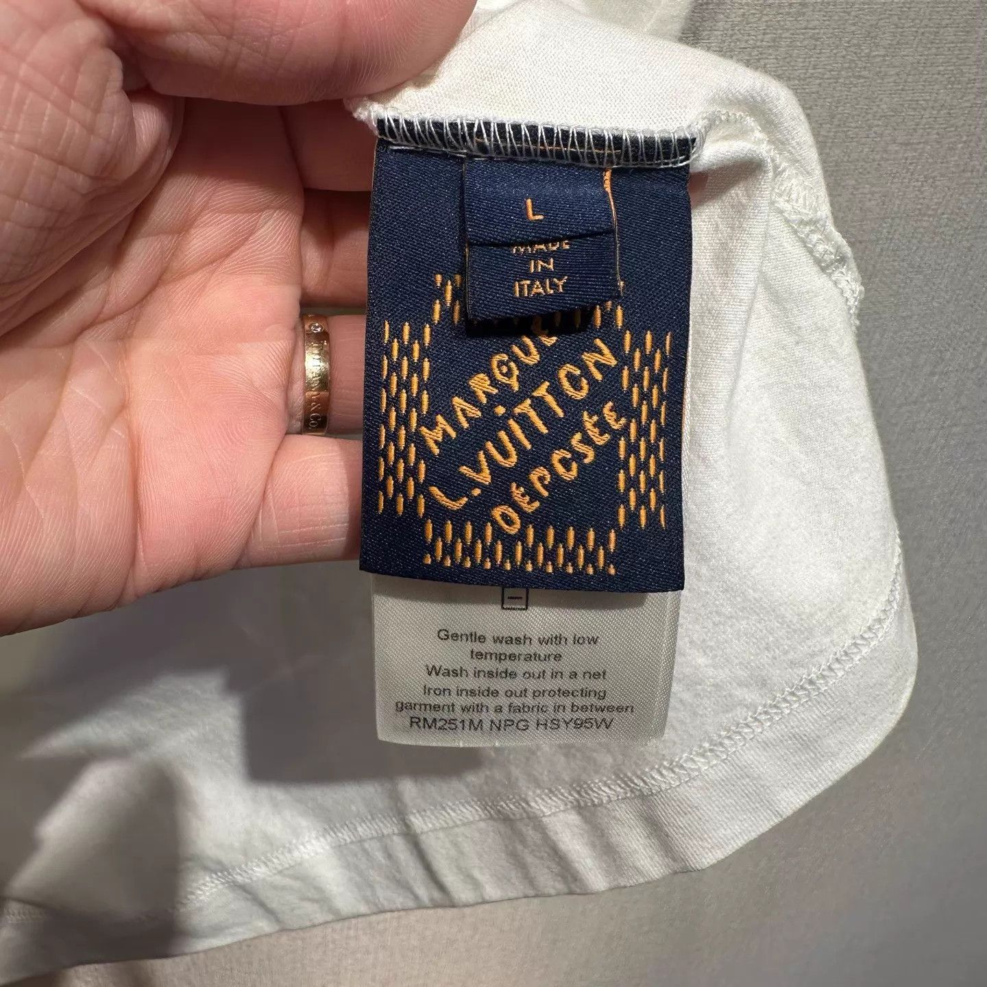 Louis Vuitton Louis Vuitton White Sunset Diamond-Chest Short Sleeve Tee L NWT Size US L / EU 52-54 / 3 - 6 Thumbnail