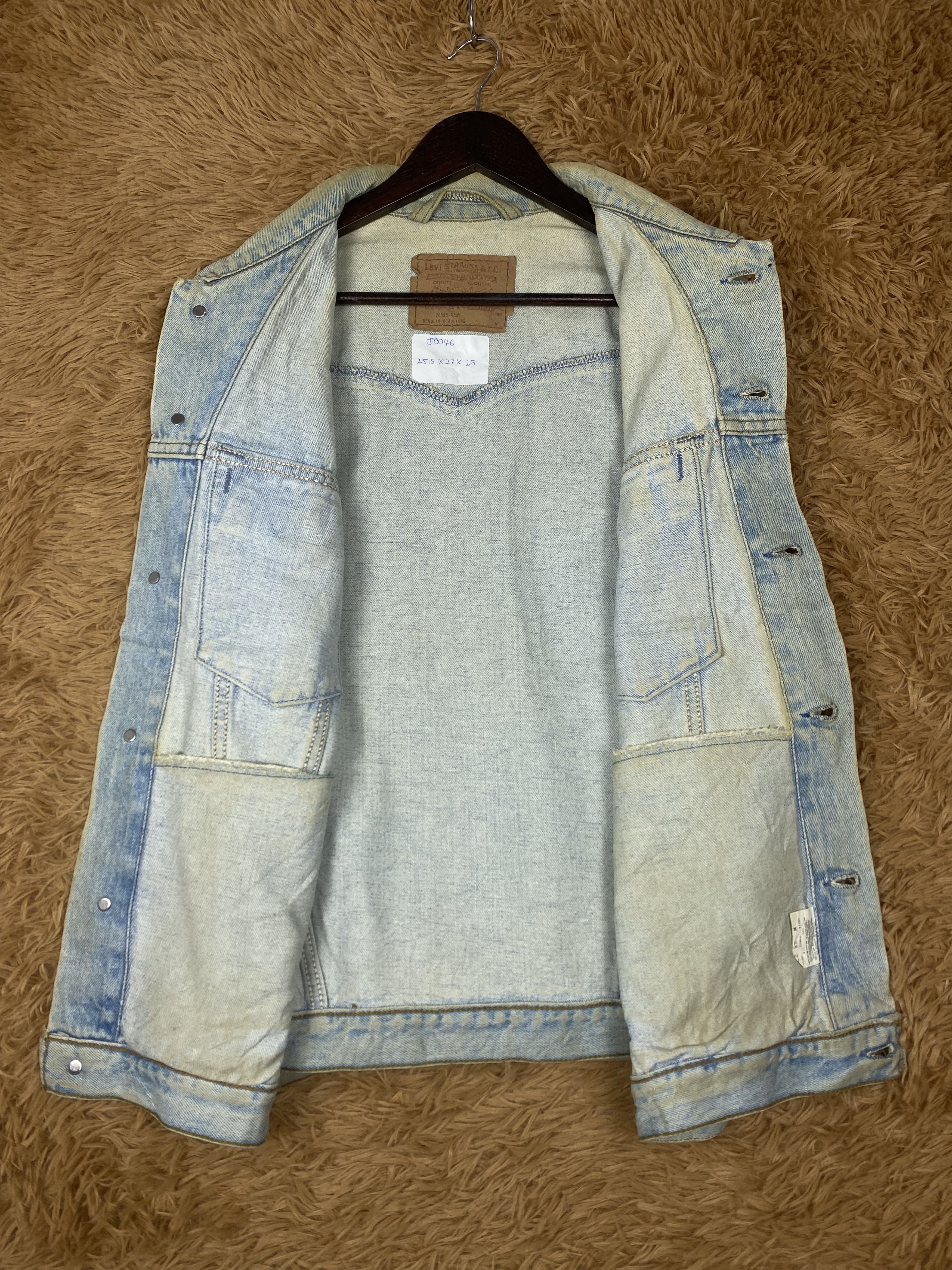 Levi's Vintage Levi's Button Light Wash Denim Jacket DJ0046 Size US M / EU 48-50 / 2 - 6 Thumbnail