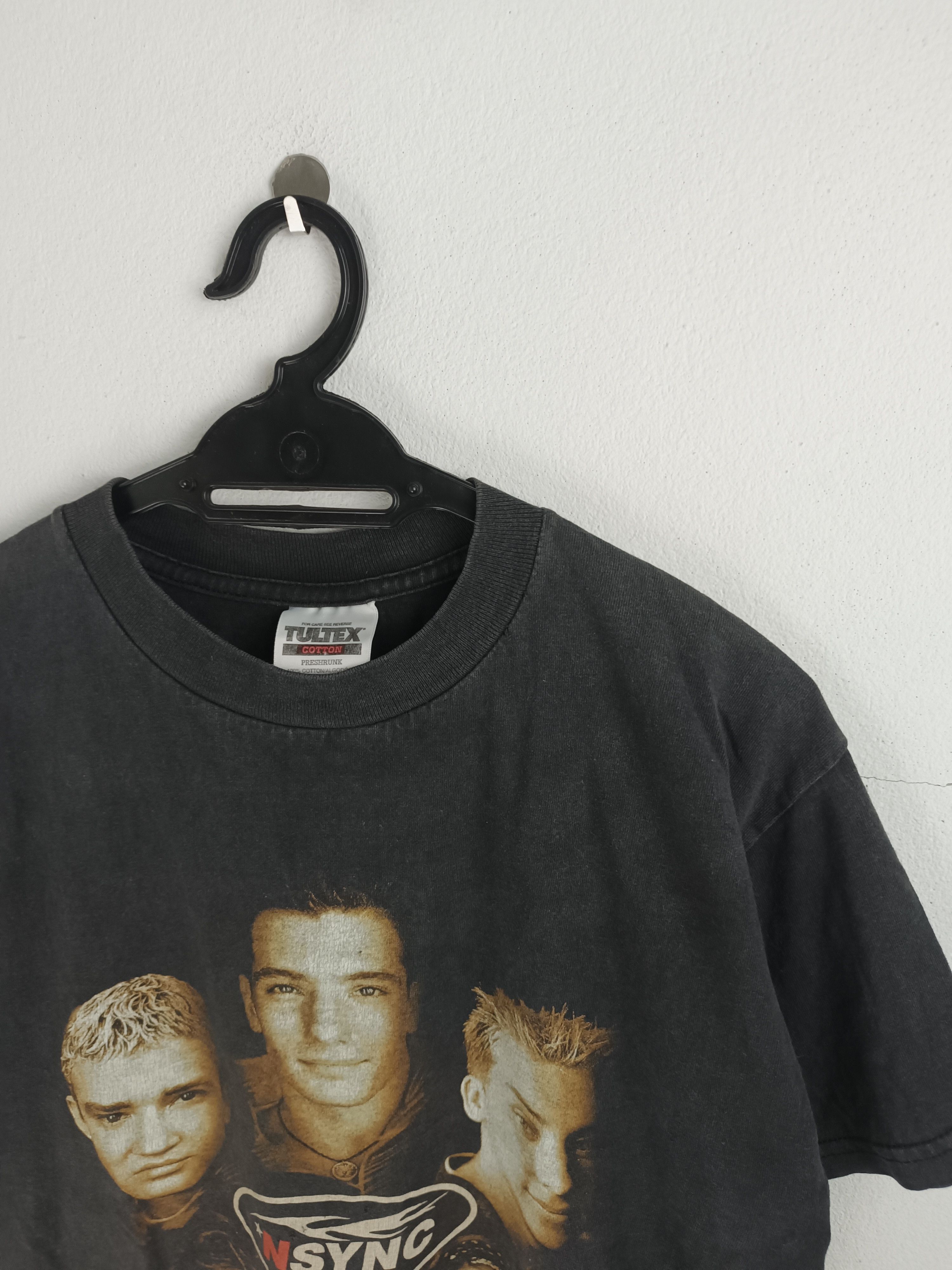Band Tees VINTAGE '99 NSYNC FADED TEE VERY RARE backstreet otown spice Size US M / EU 48-50 / 2 - 9 Thumbnail