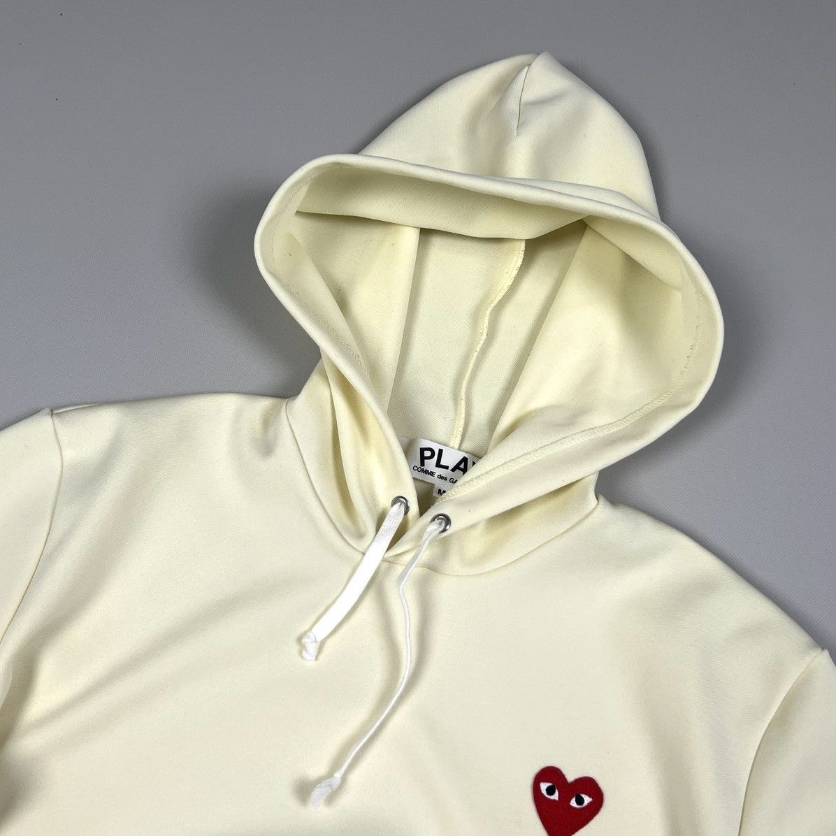 Comme des Garcons × Japanese Brand Auth Men’s PLAY Comme des Garçons Logo Beige Hoodie Size S/M Size US M / EU 48-50 / 2 - 4 Thumbnail