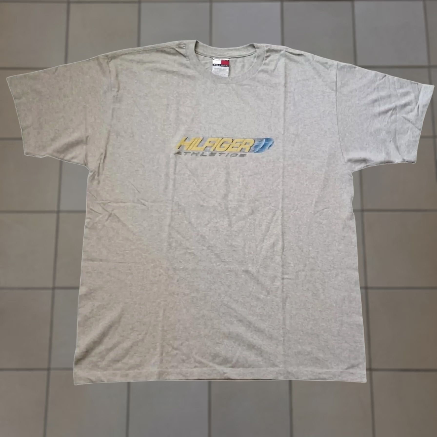 Tommy Hilfiger VINTAGE Tommy Hilfiger T Shirt Large Gray Athletic Logo Graphic Short Sleeve Retro Mens Size US L / EU 52-54 / 3 - 1 Thumbnail