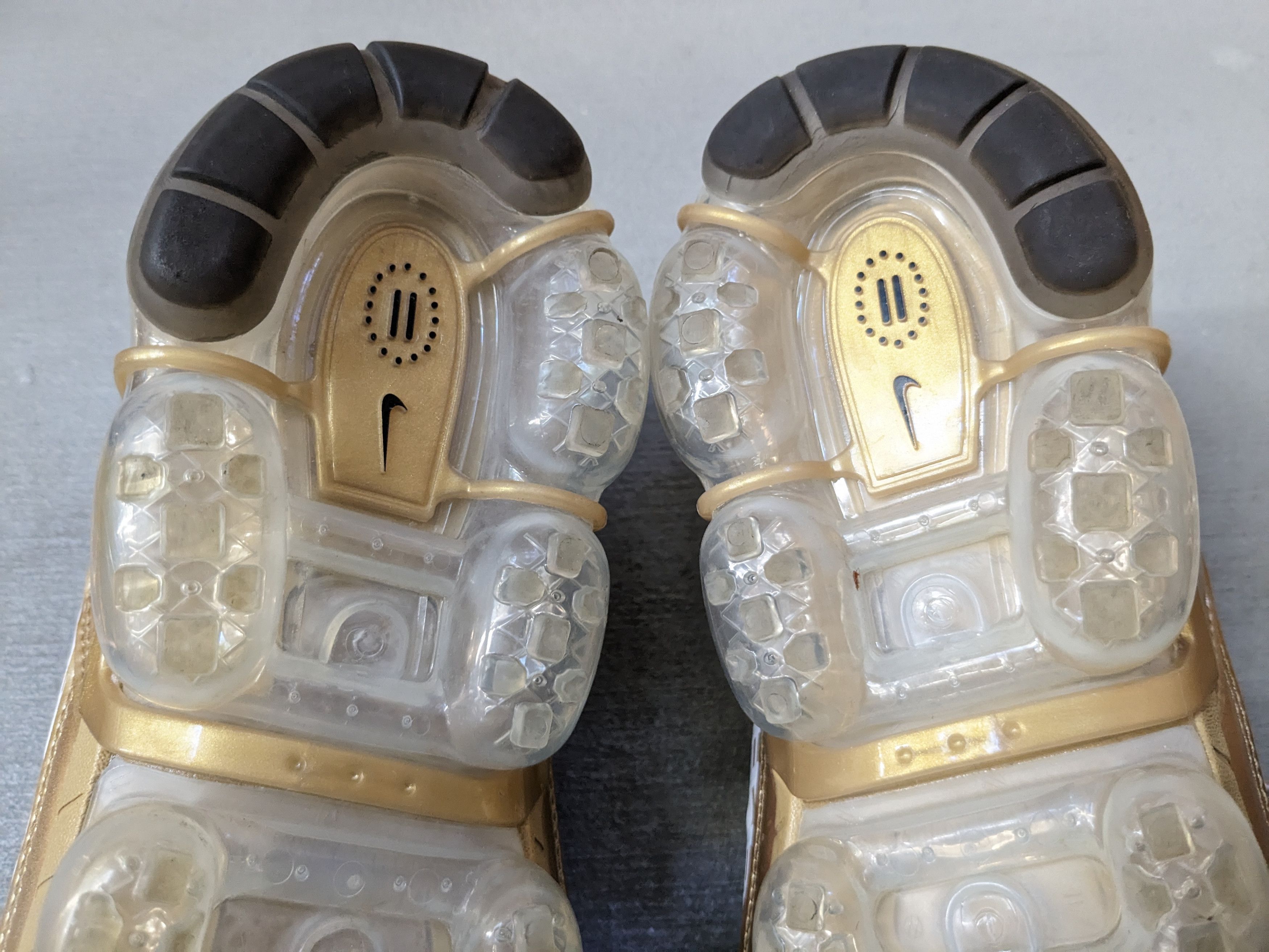 Nike Air VaporMax 360 Gold Size 11 Silver White CK9671-101