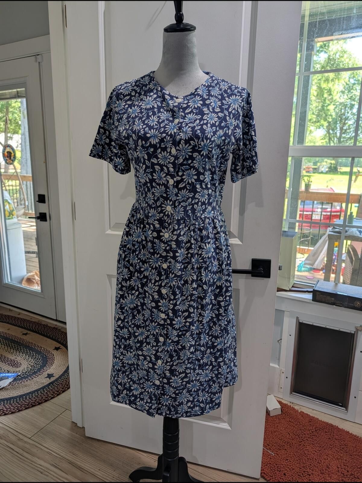 Other Vintage Button-Front Navy Floral Midi Dress Size S / US 4 / IT 40 - 4 Thumbnail