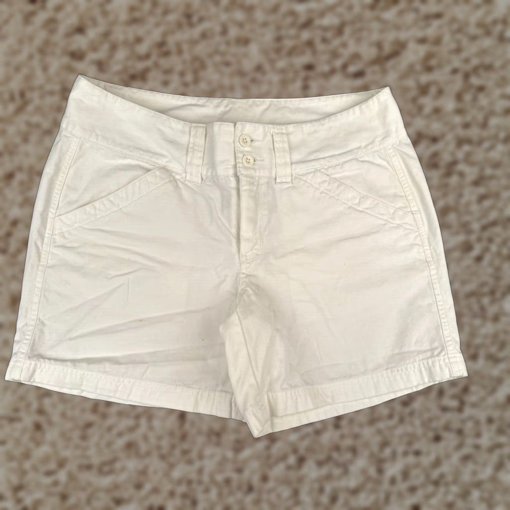 The North Face The North Face Shorts Adult 12 White 100% Cotton Hiking Casual Women Size 34" / US 12 / IT 48 - 1 Thumbnail