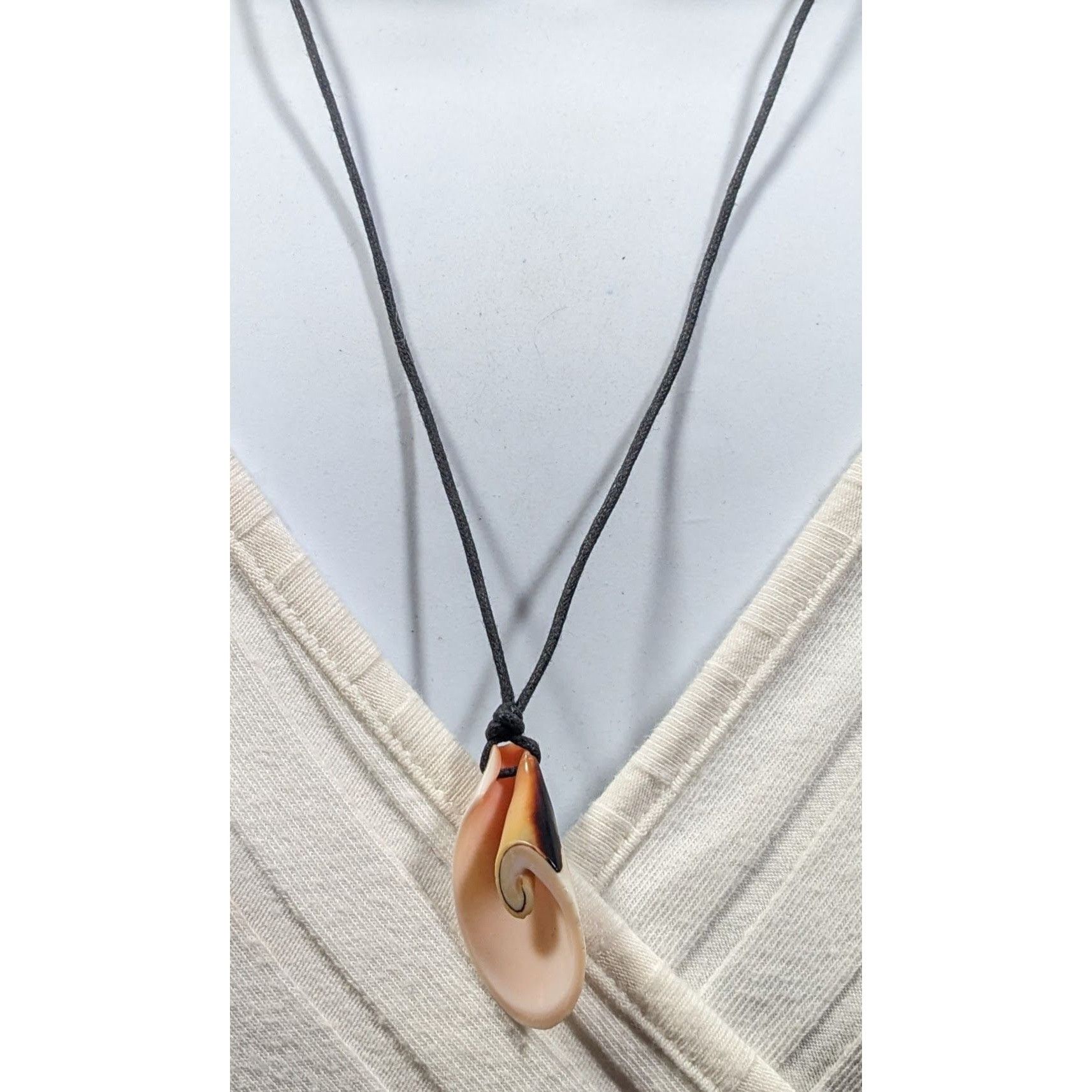 Other Retro Mermaidcore Sliced Shell Pendant Necklace Size ONE SIZE - 7 Thumbnail