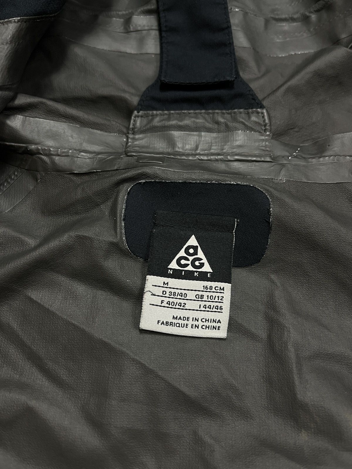 Goretex × Nike ACG Nike ACG Gore Tex Women’s Waterproof Jacket Outdoor Rare Size M / US 6-8 / IT 42-44 - 16 Thumbnail