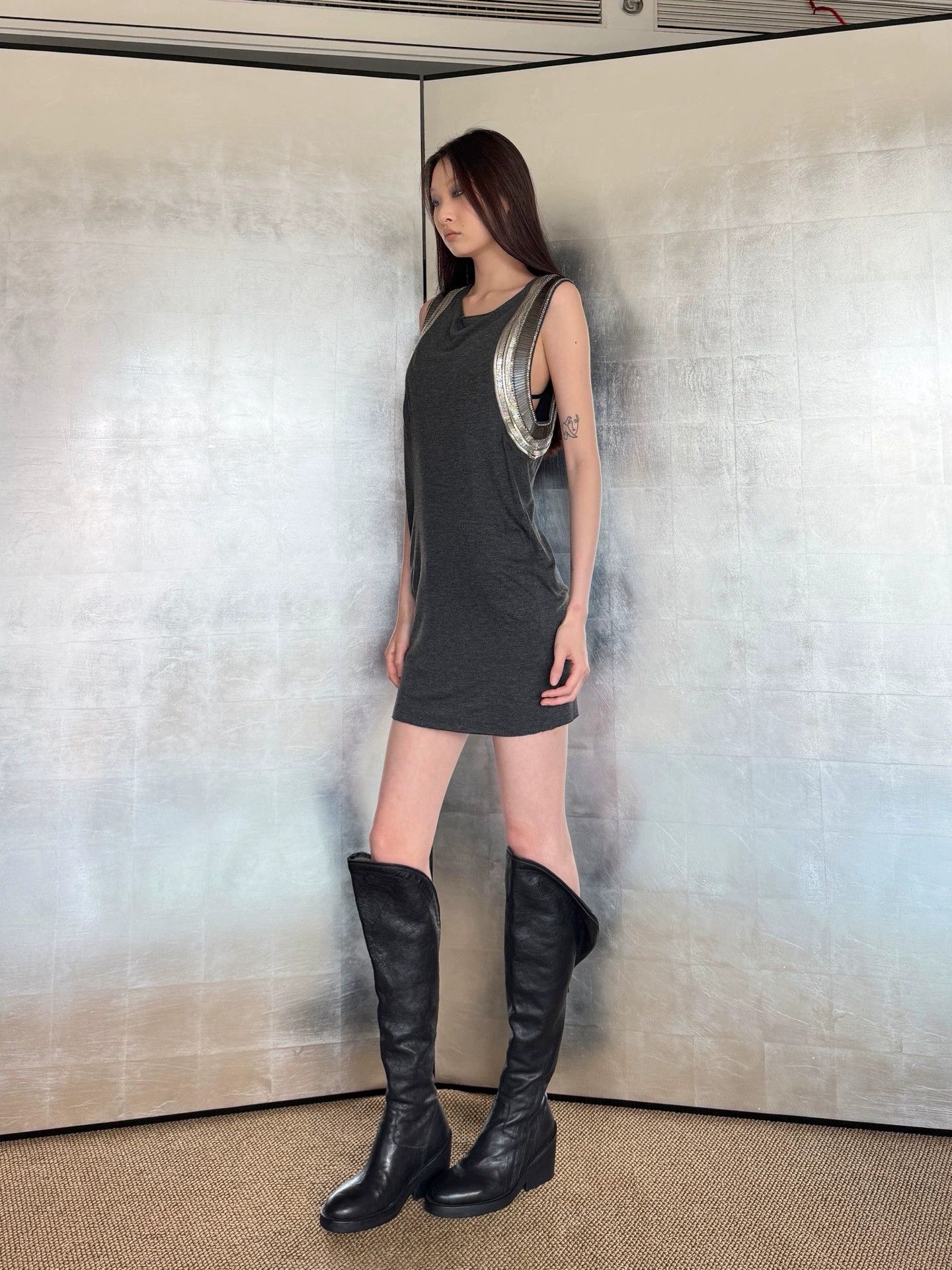 Vintage Vintage UK Metal Trim Chainmail Elastic Dress UK8 Size S / US 4 / IT 40 - 3 Thumbnail