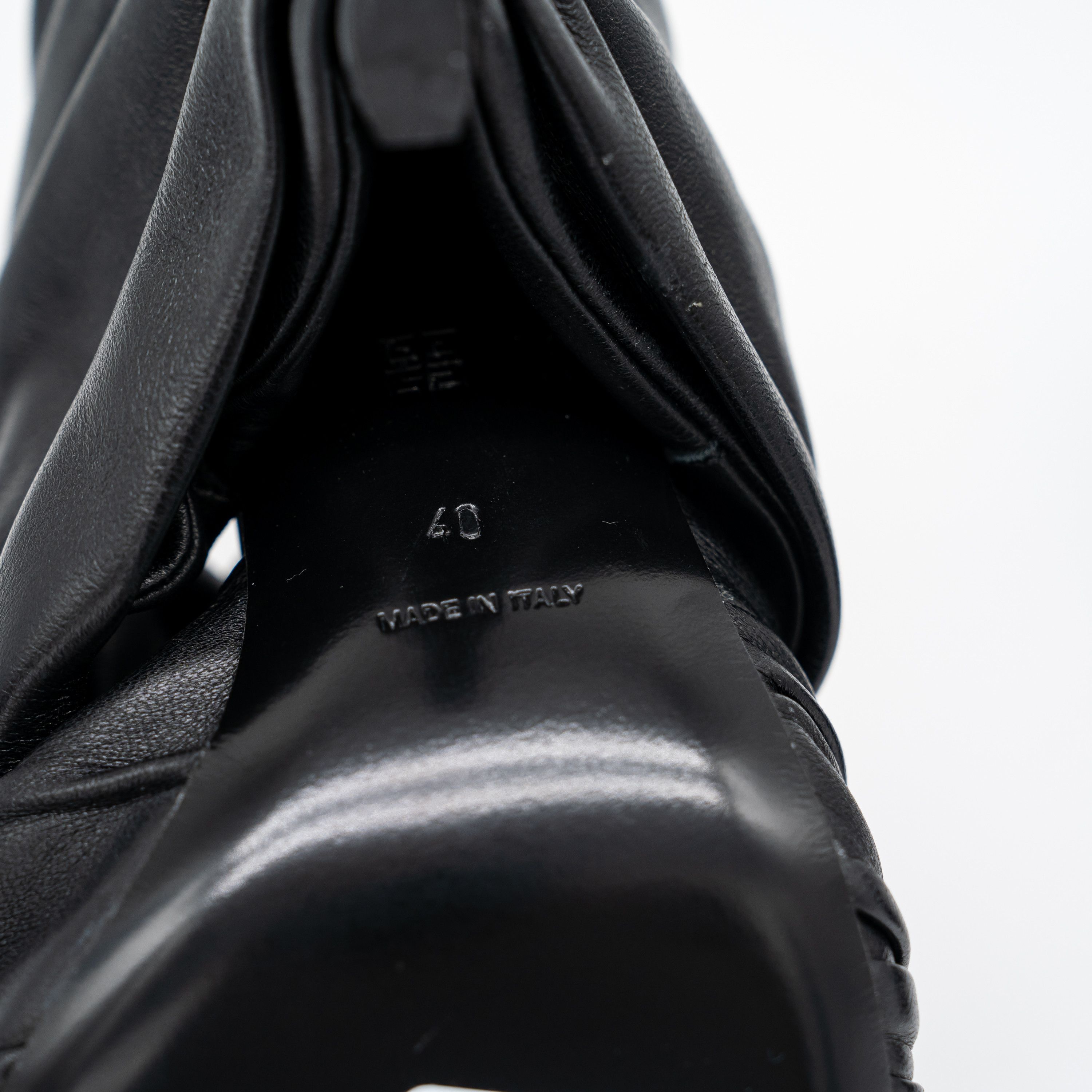 Givenchy Givenchy Show Twist Heels Mules Black Leather Size US 10 / IT 40 - 10 Thumbnail