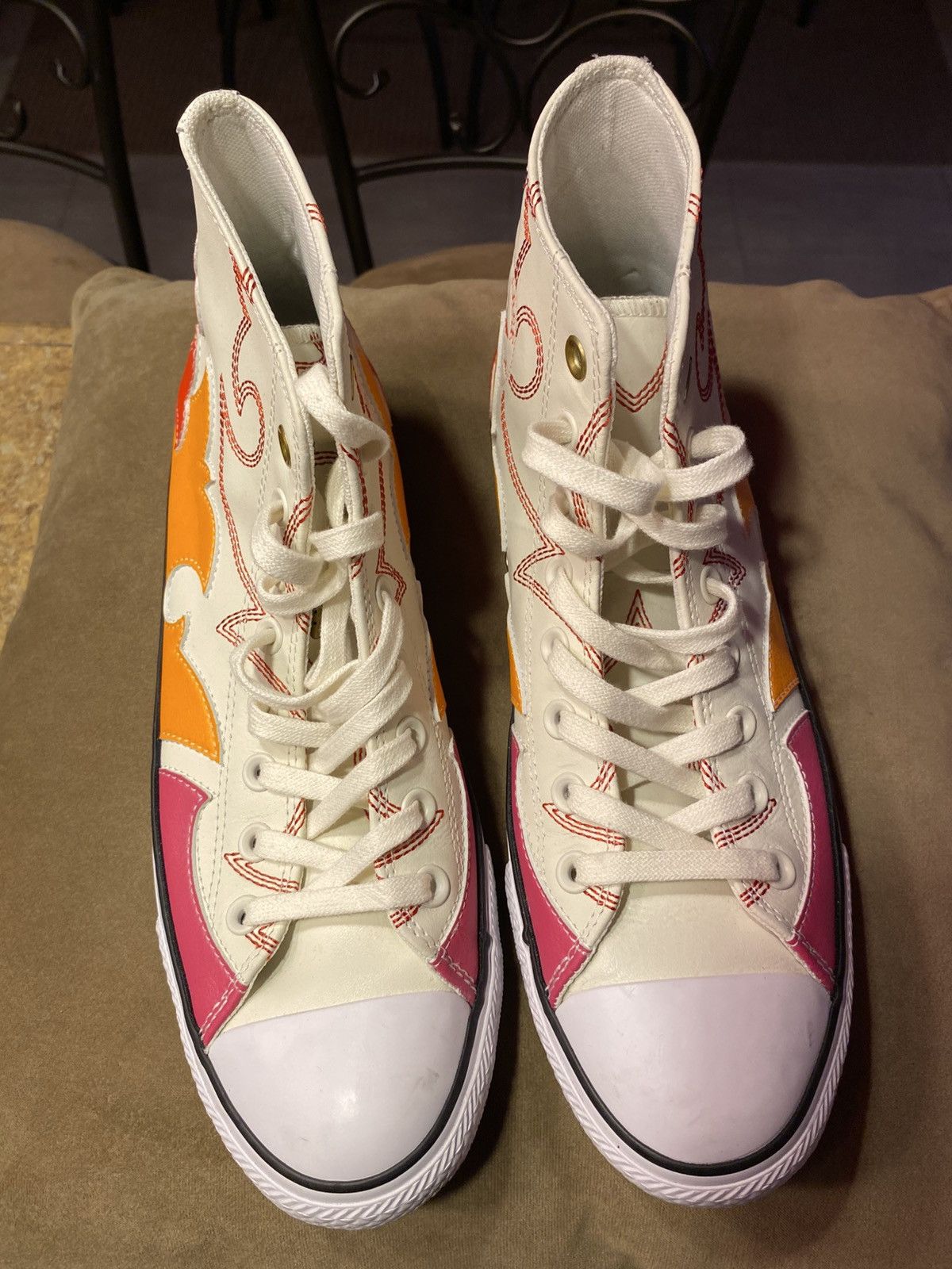 Converse Women/mens Size US 11 / IT 41 - 5 Thumbnail