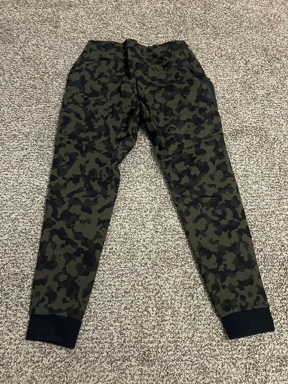 Nike Nike Tech Fleece Pack Camo Size Medium Size US 34 / EU 50 - 3 Thumbnail
