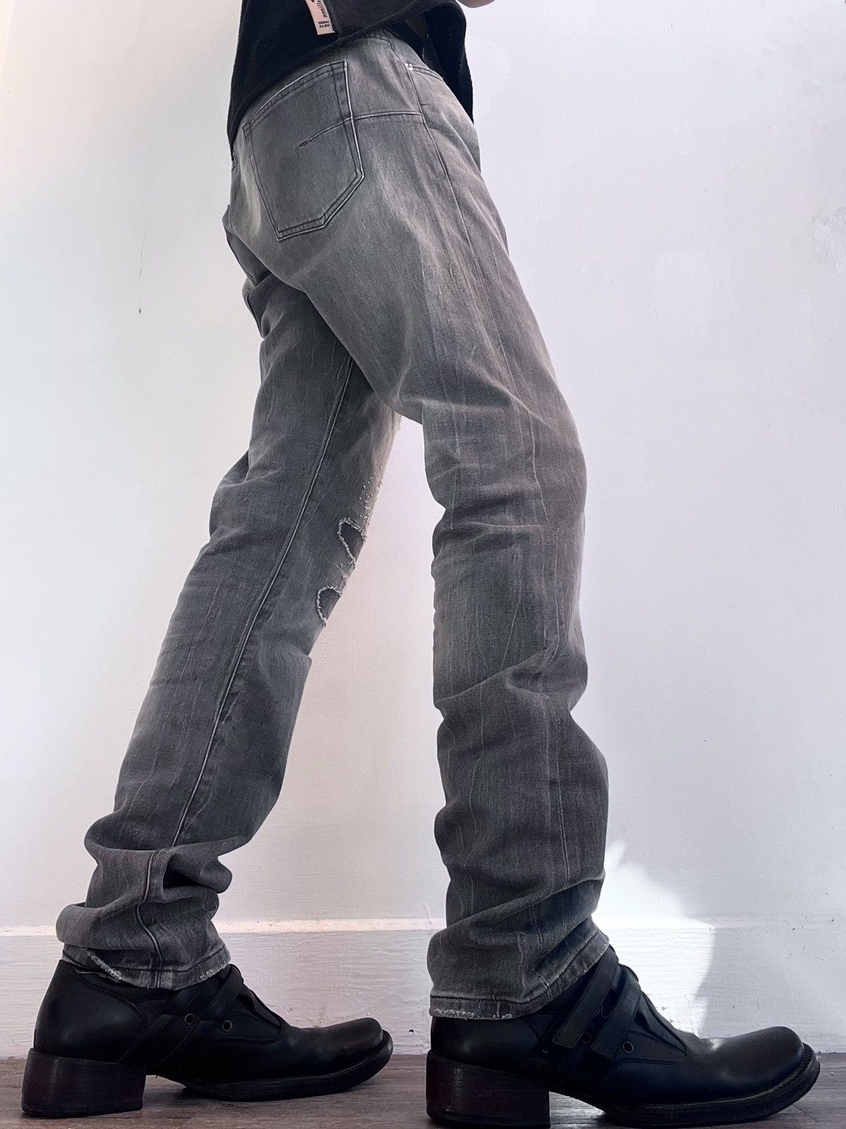 Dior Dior Hedi Slimane Distressed Jeans Size US 34 / EU 50 - 4 Thumbnail