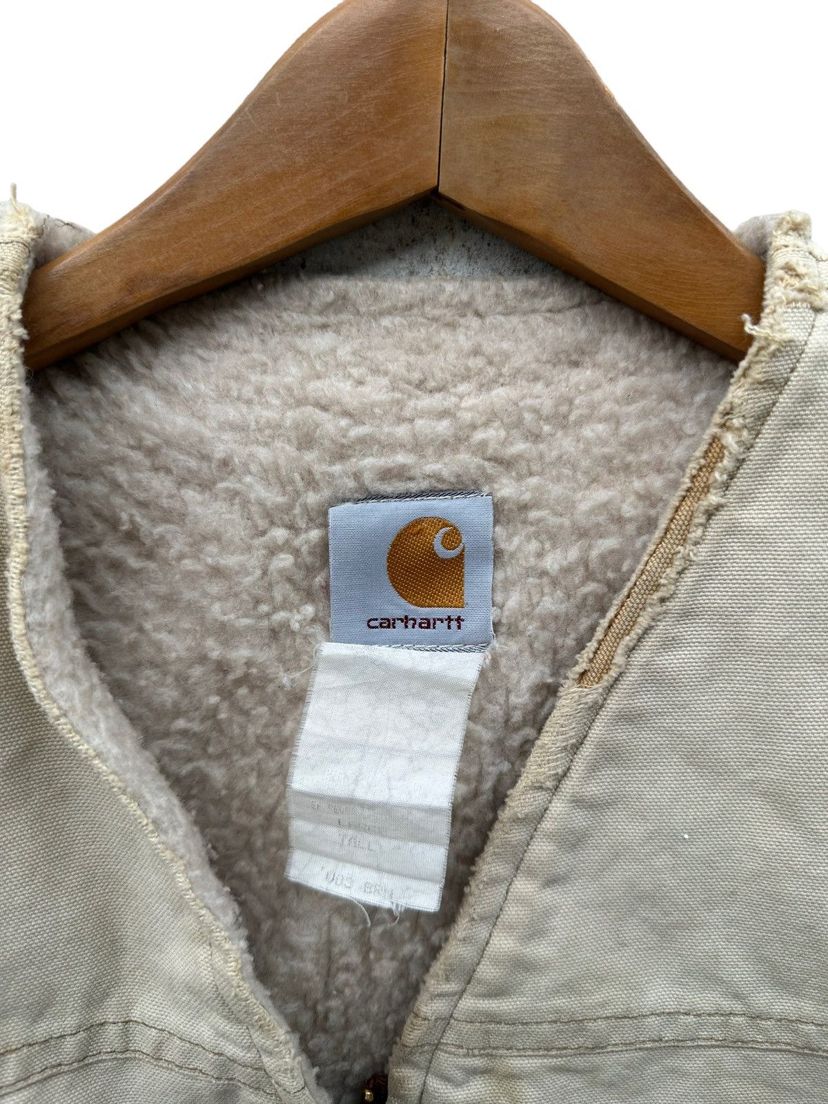 Carhartt 🔥Rare🔥 Crazy Vintage Carhartt thrased vest Size US L / EU 52-54 / 3 - 3 Thumbnail