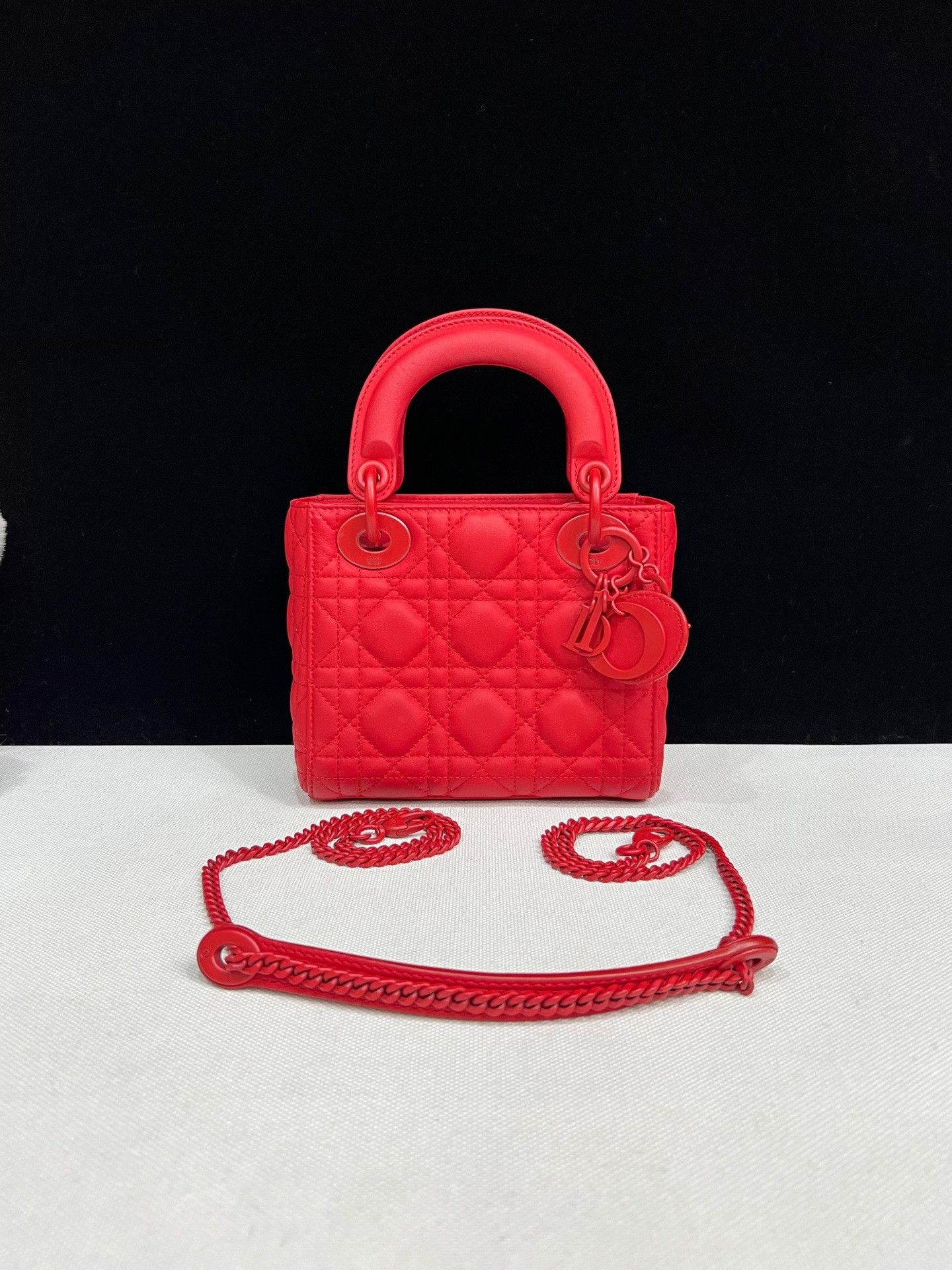 Dior Pre-loved Bag Very good condition Size ONE SIZE - 1 Thumbnail