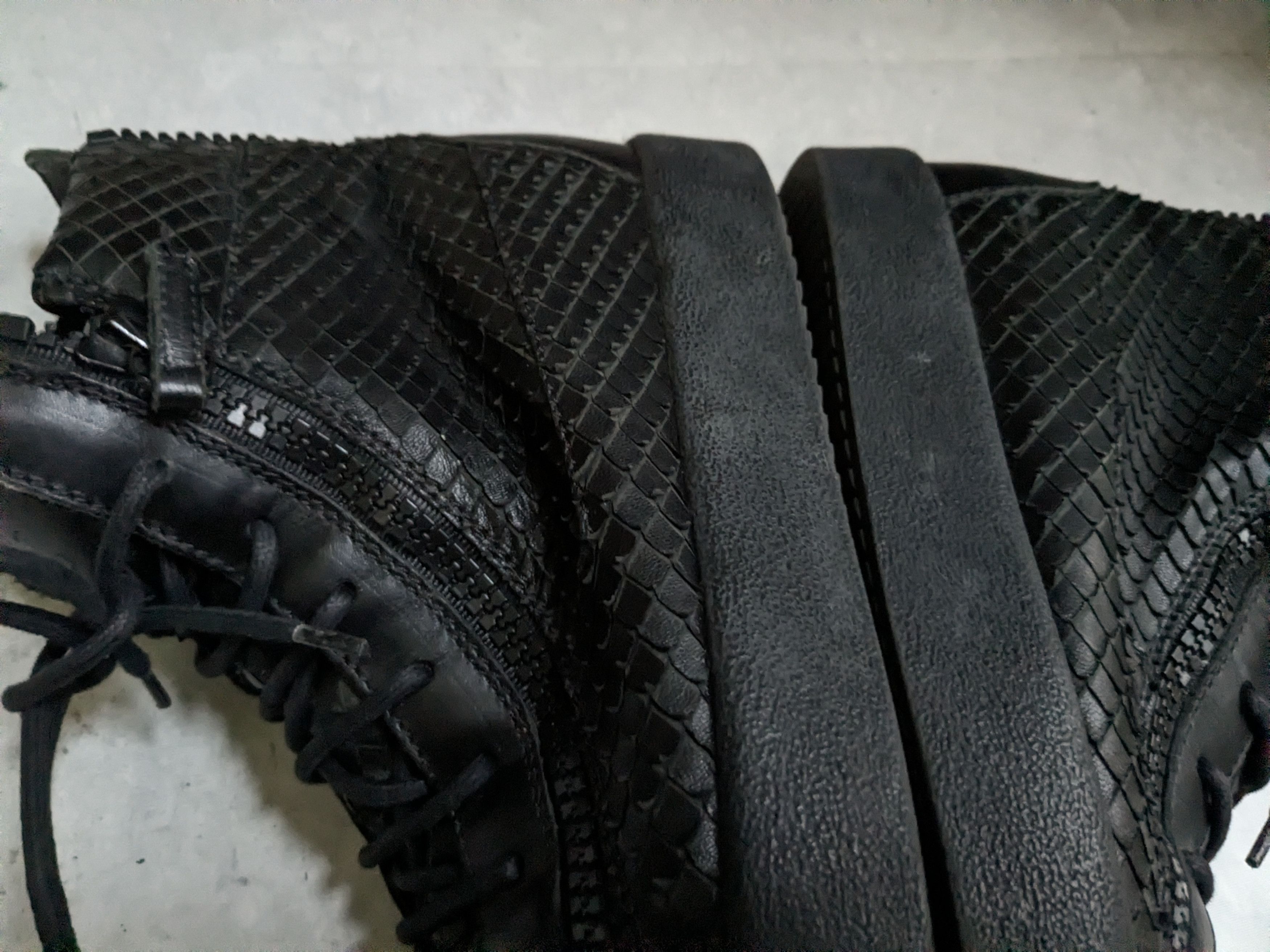 Giuseppe Zanotti Giuseppe Zanotti Sneakers Black 9 42 High Top Snakeskin Size US 9 / EU 42 - 11 Thumbnail