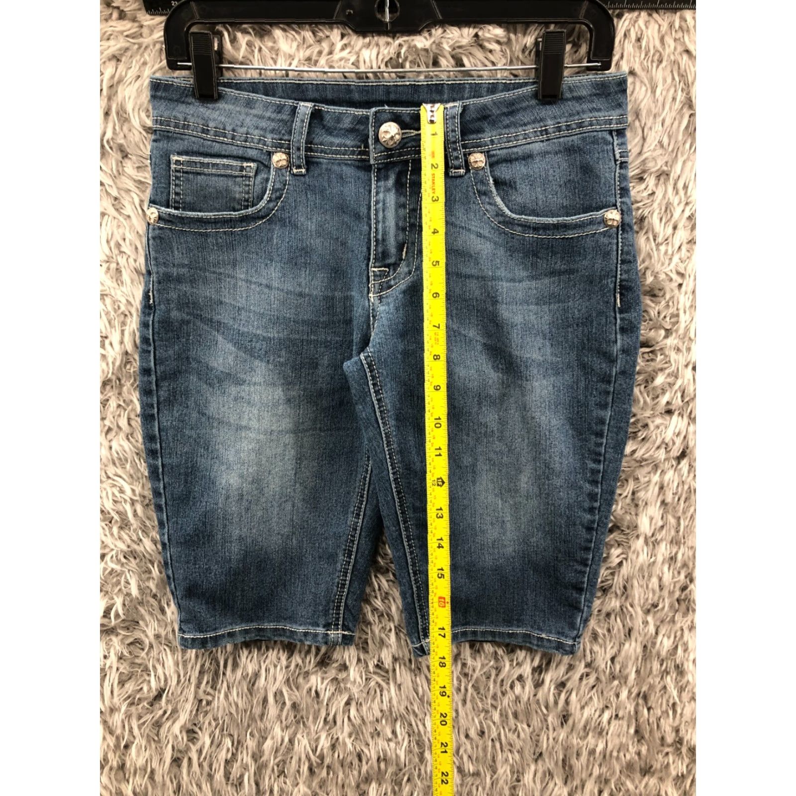 Denime cg|cg Bermuda Shorts Womens Size 4 Mid Rise Dark Wash Blue Denim Jeans Bermuda Shorts Women Size 4 Dark Wash cg|cg Size 27" / US 4 / IT 40 - 4 Thumbnail