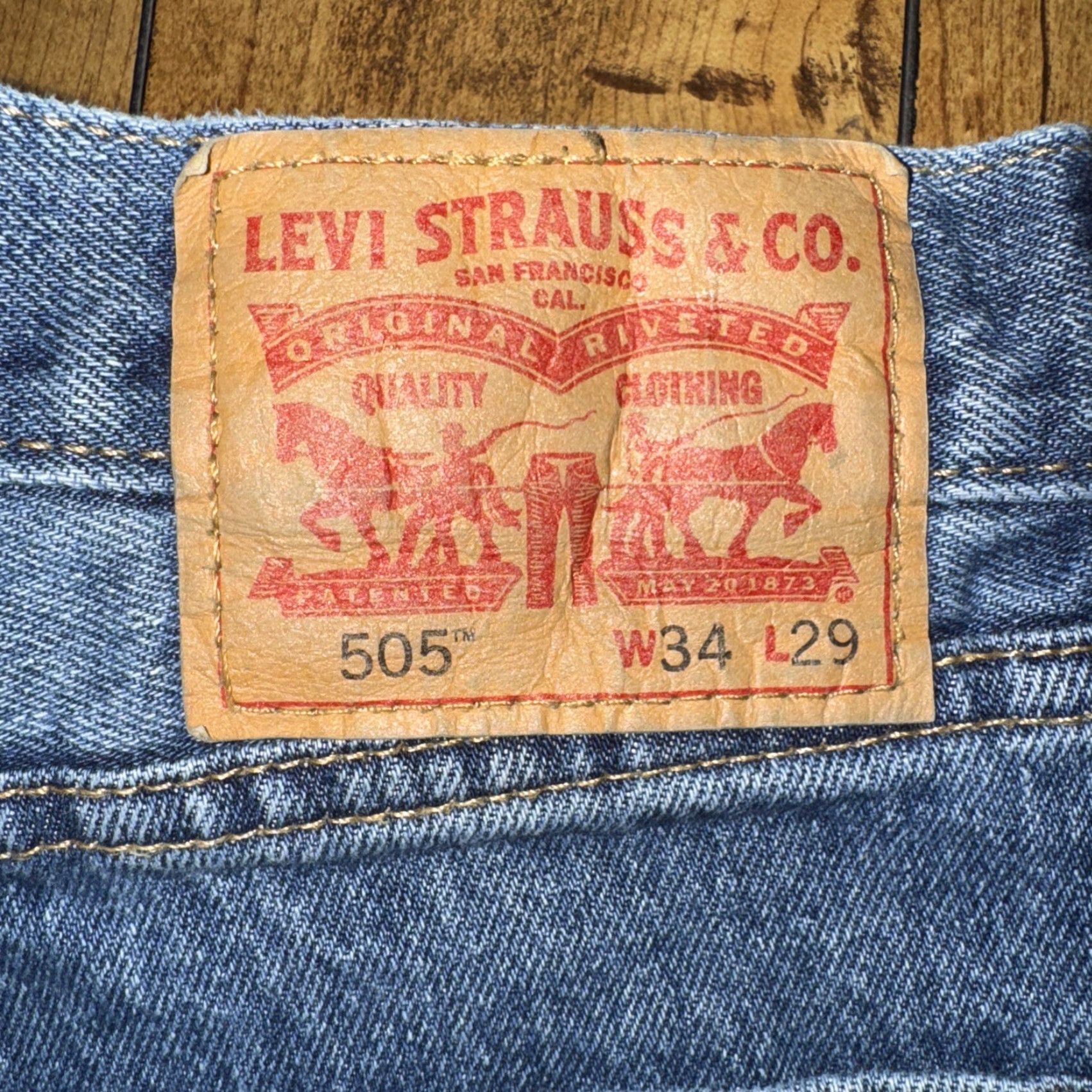 Levi's Levi’s 505 Jeans Men 34x24 Denim Blue Straight Regular Color Blue 34 Inseam 24 Size US 34 / EU 50 - 3 Thumbnail