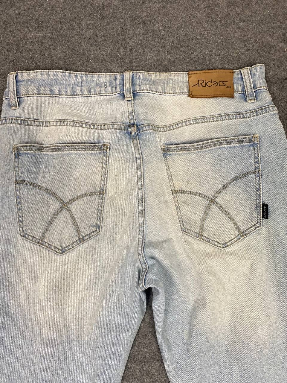 Lee lee rider slim and narrow distressed denim Size US 35 - 3 Thumbnail