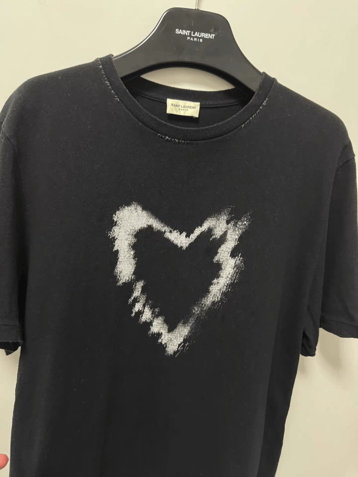 Saint Laurent Paris Saint Laurent Paris 23AW Shinning Heart Tee-2508 Size US XS / EU 42 / 0 - 3 Thumbnail