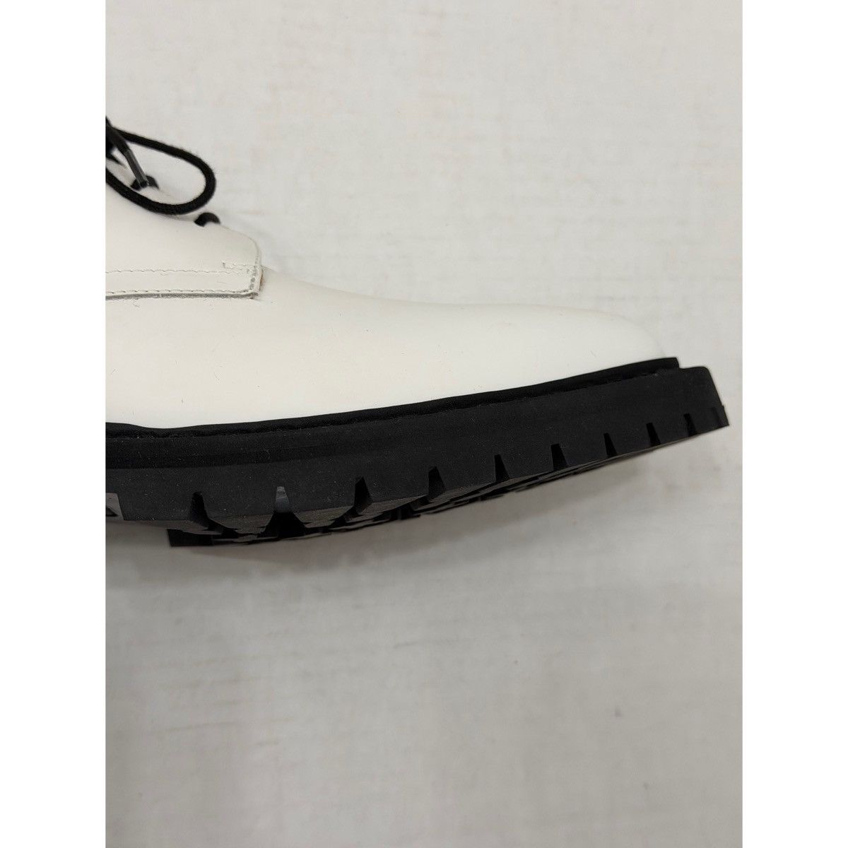Common Projects COMMON PROJECTS WHITE OFFICER DERBY SHOES Size US 9 / EU 42 - 18 Thumbnail