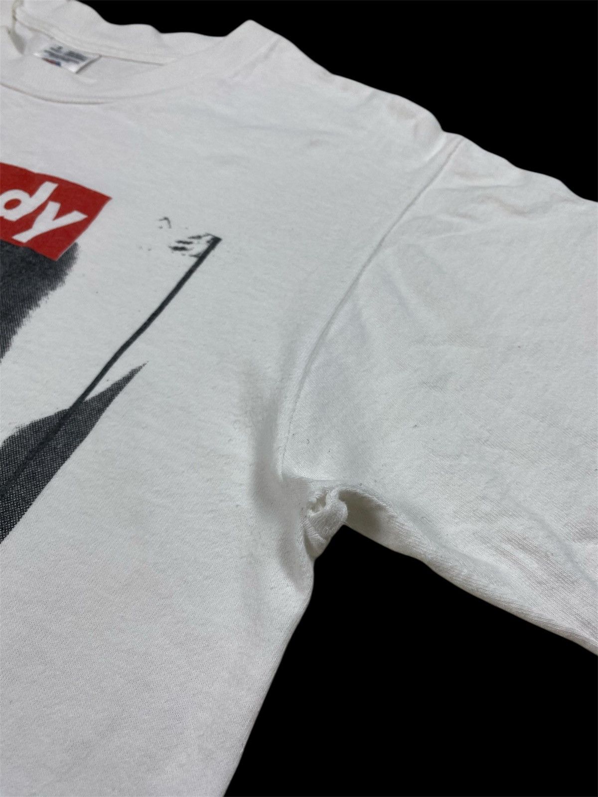 Barbara Kruger Vintage Barbara Kruger Your body is a battleground T-Shirt Size US S / EU 44-46 / 1 - 11 Thumbnail